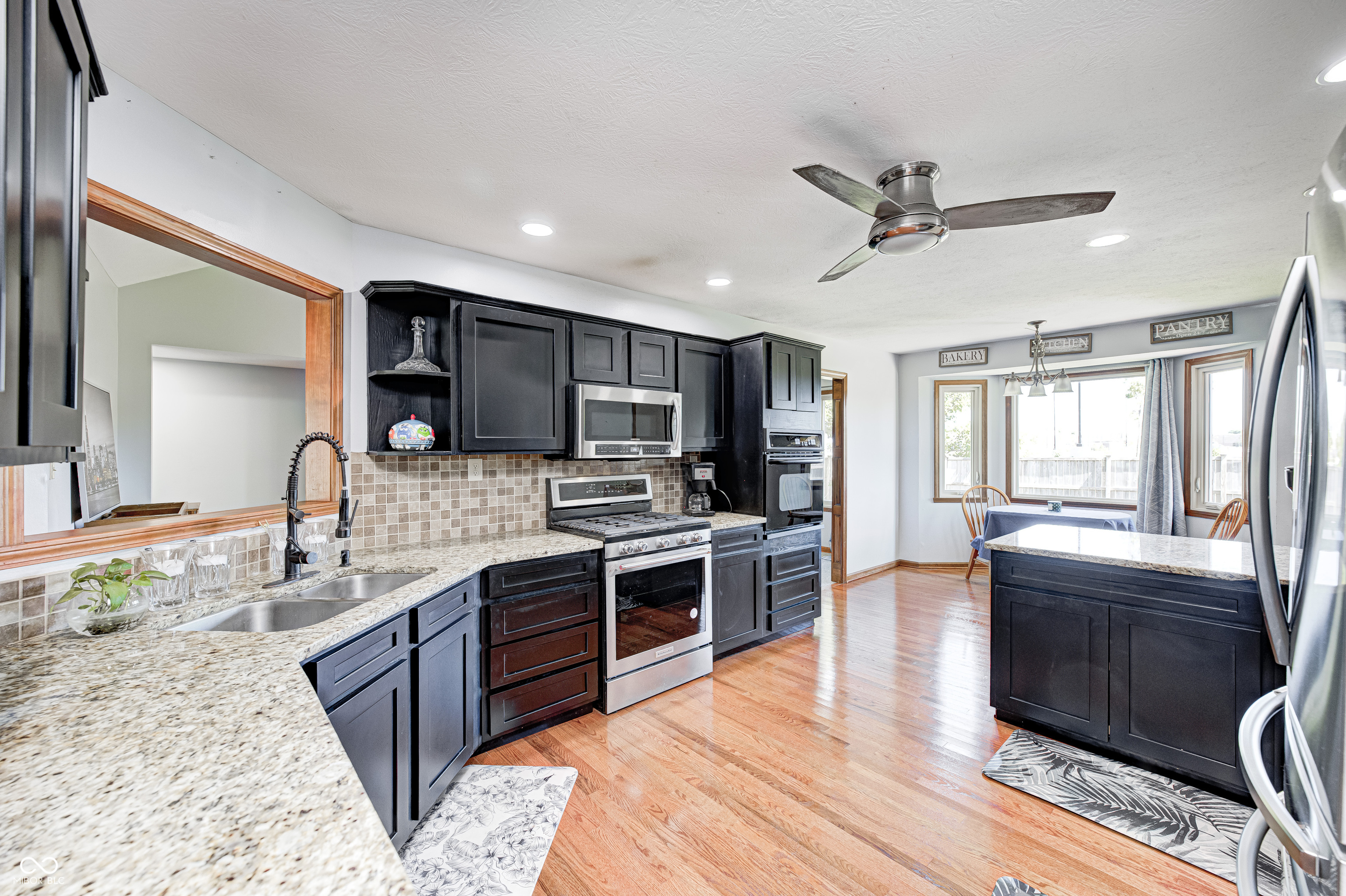 1711 Hunters Trail