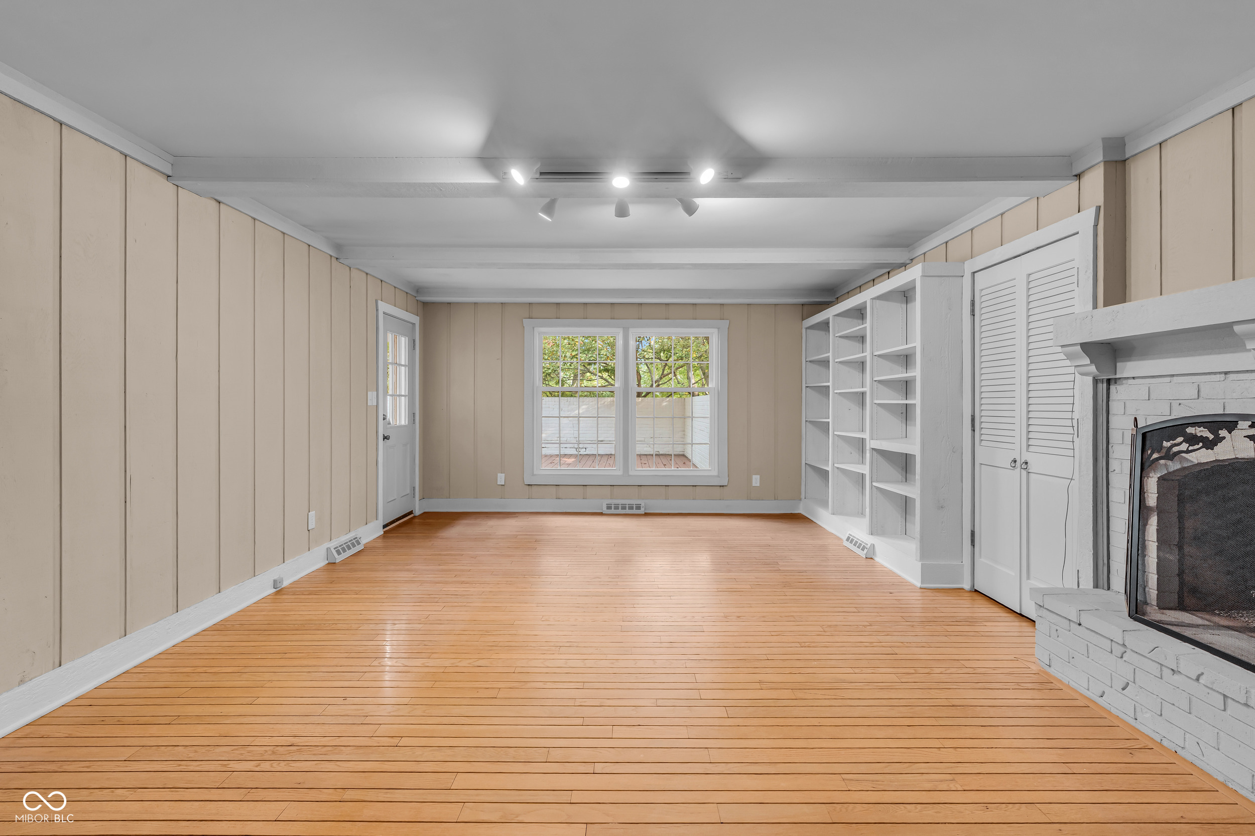 1310 Alderly Road