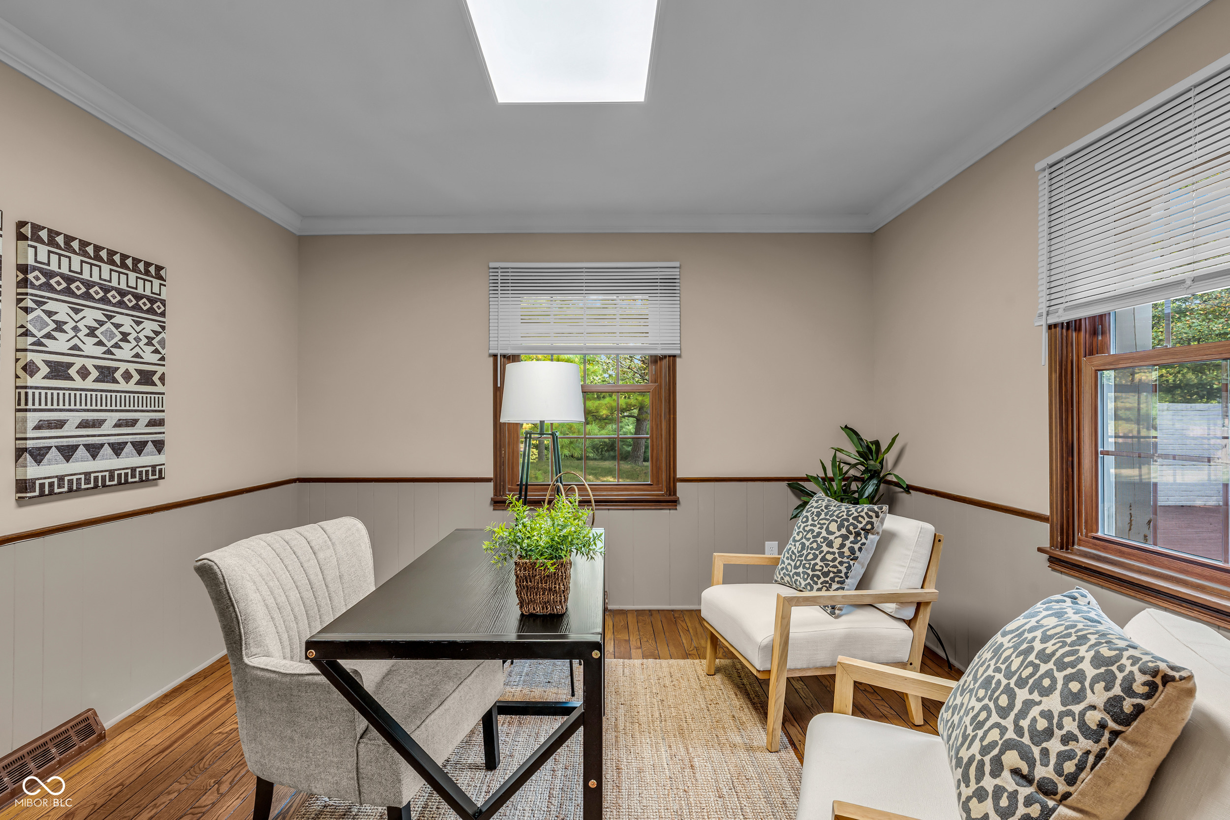 1310 Alderly Road