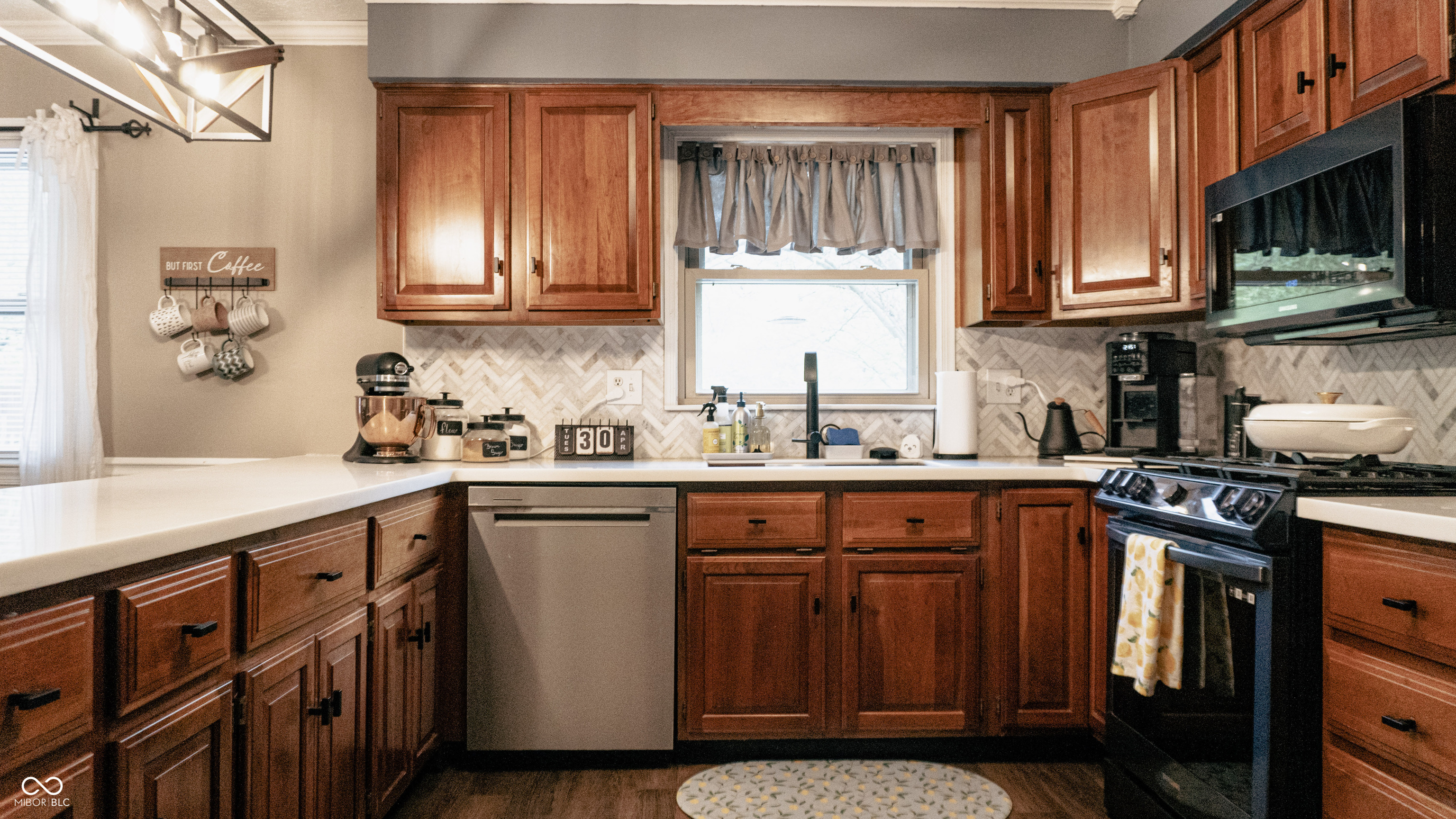 8035 Black Oak Court