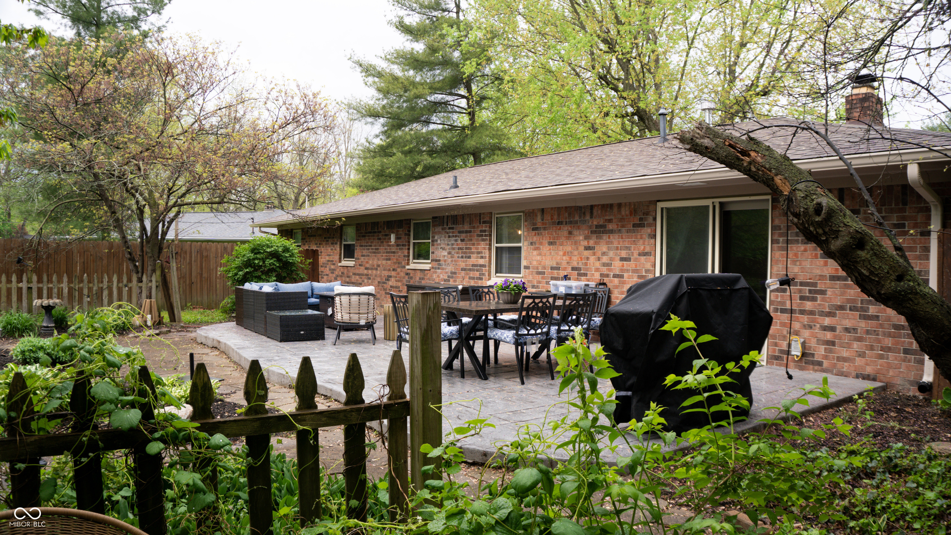 8035 Black Oak Court