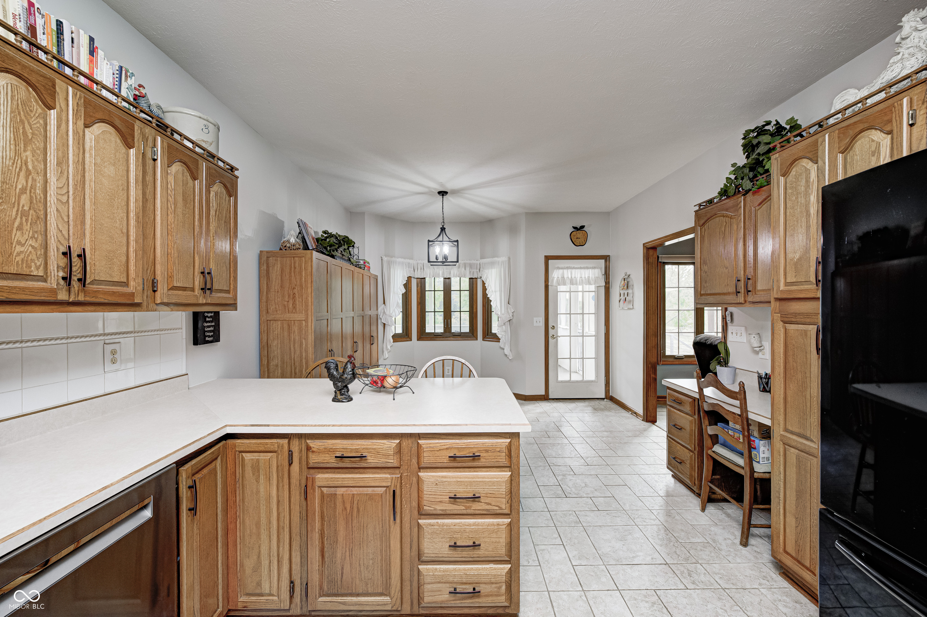 9311 Shady Bend