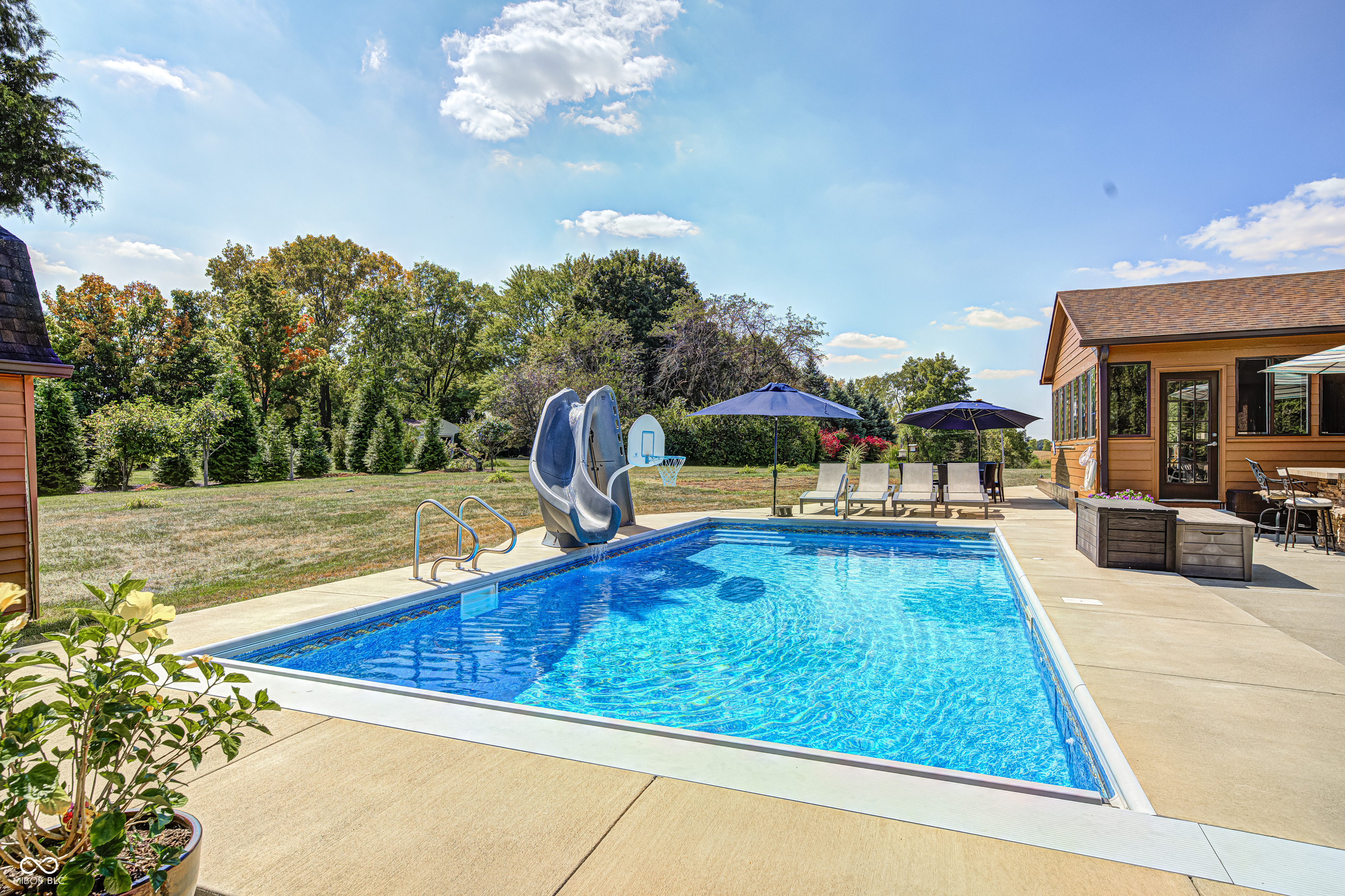 7665 Maloney Road