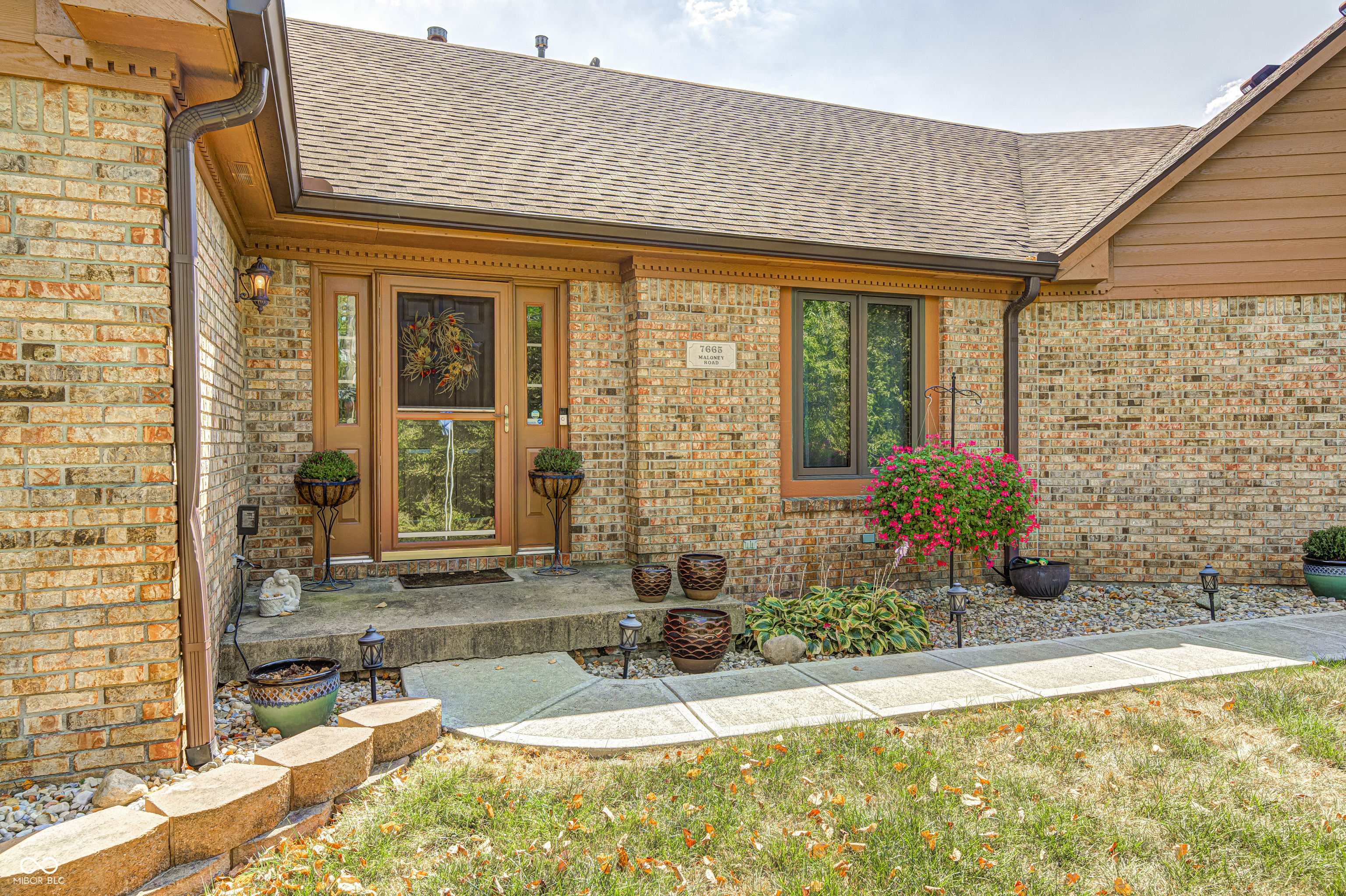 7665 Maloney Road