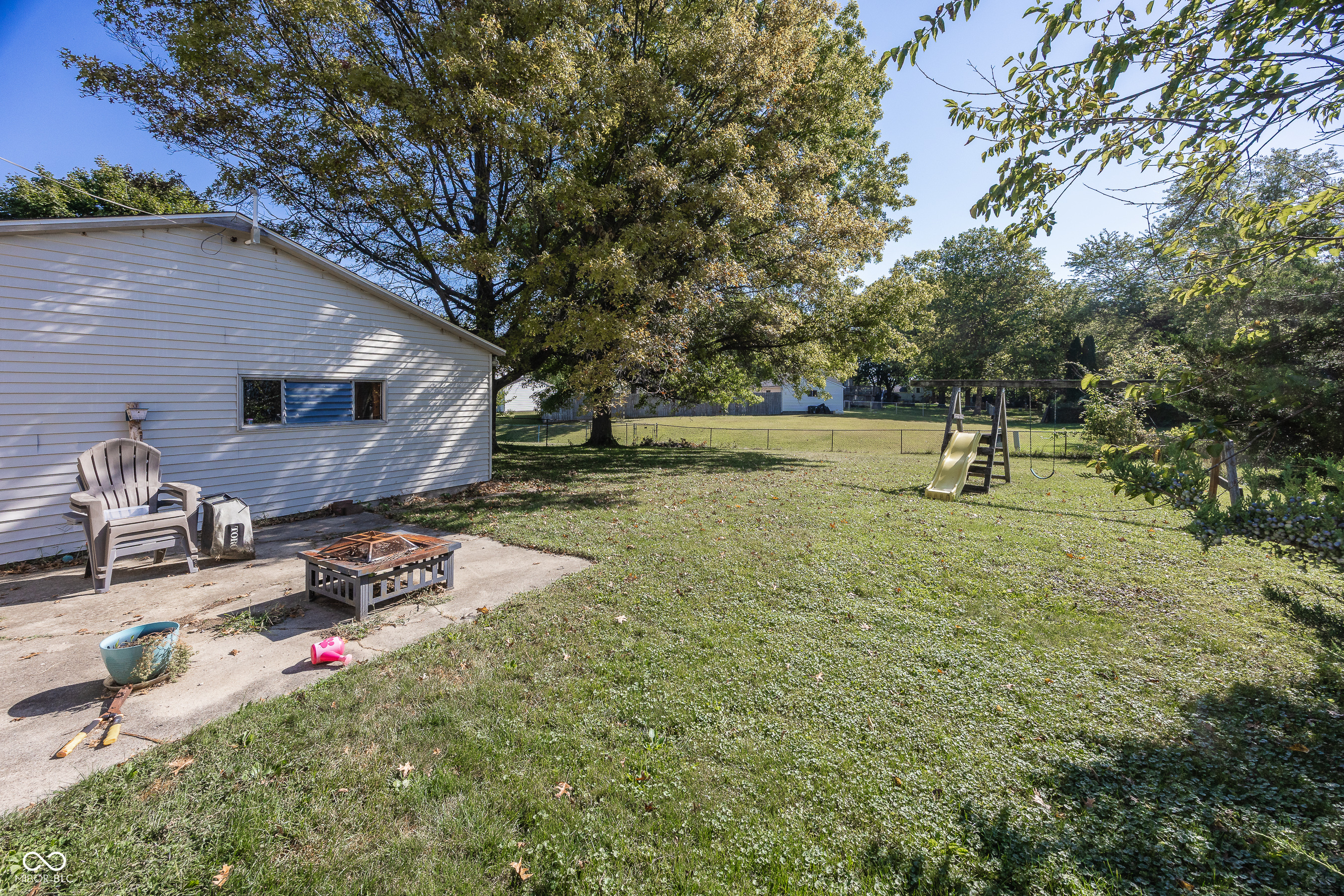 1639 Moores Court