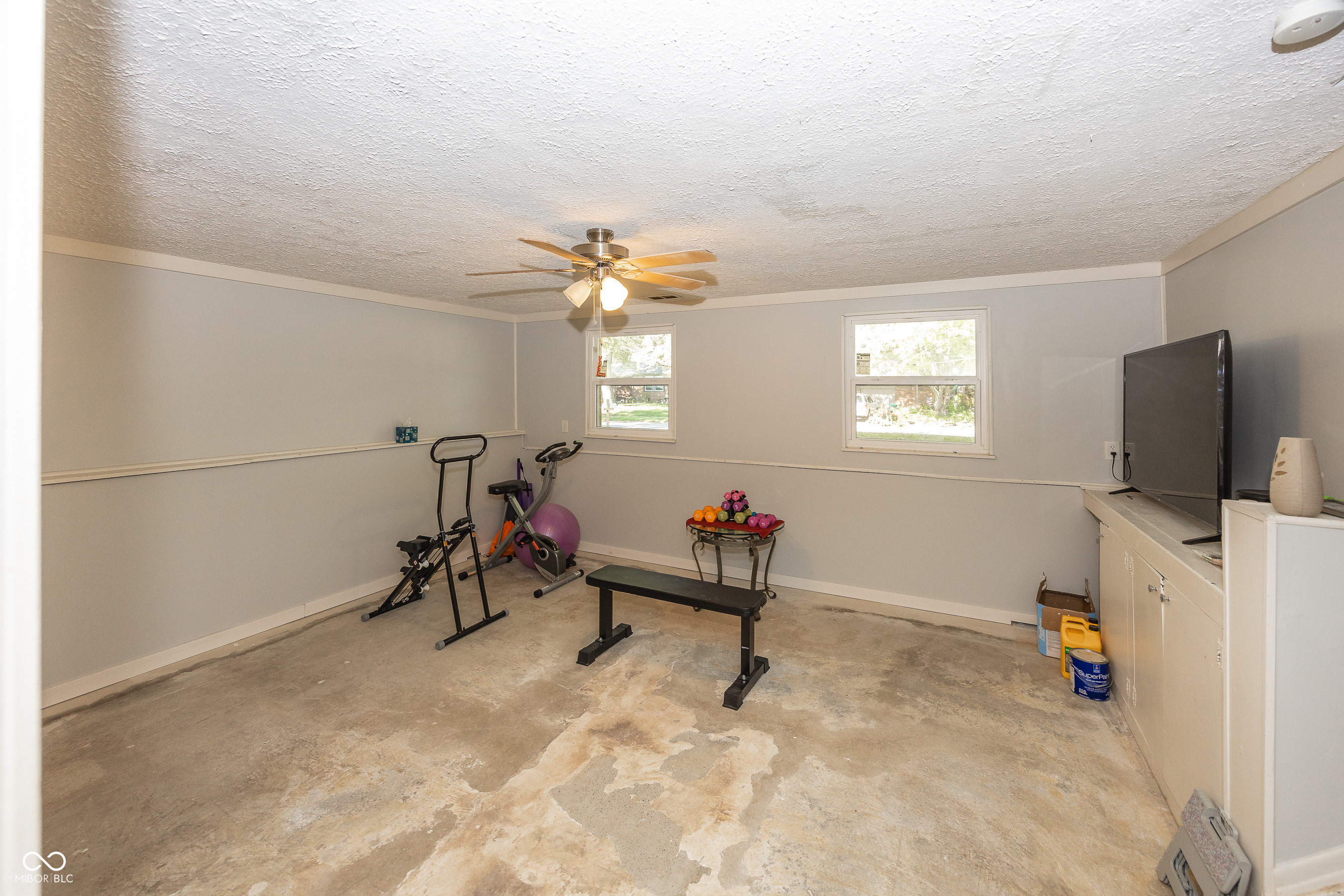 1639 Moores Court