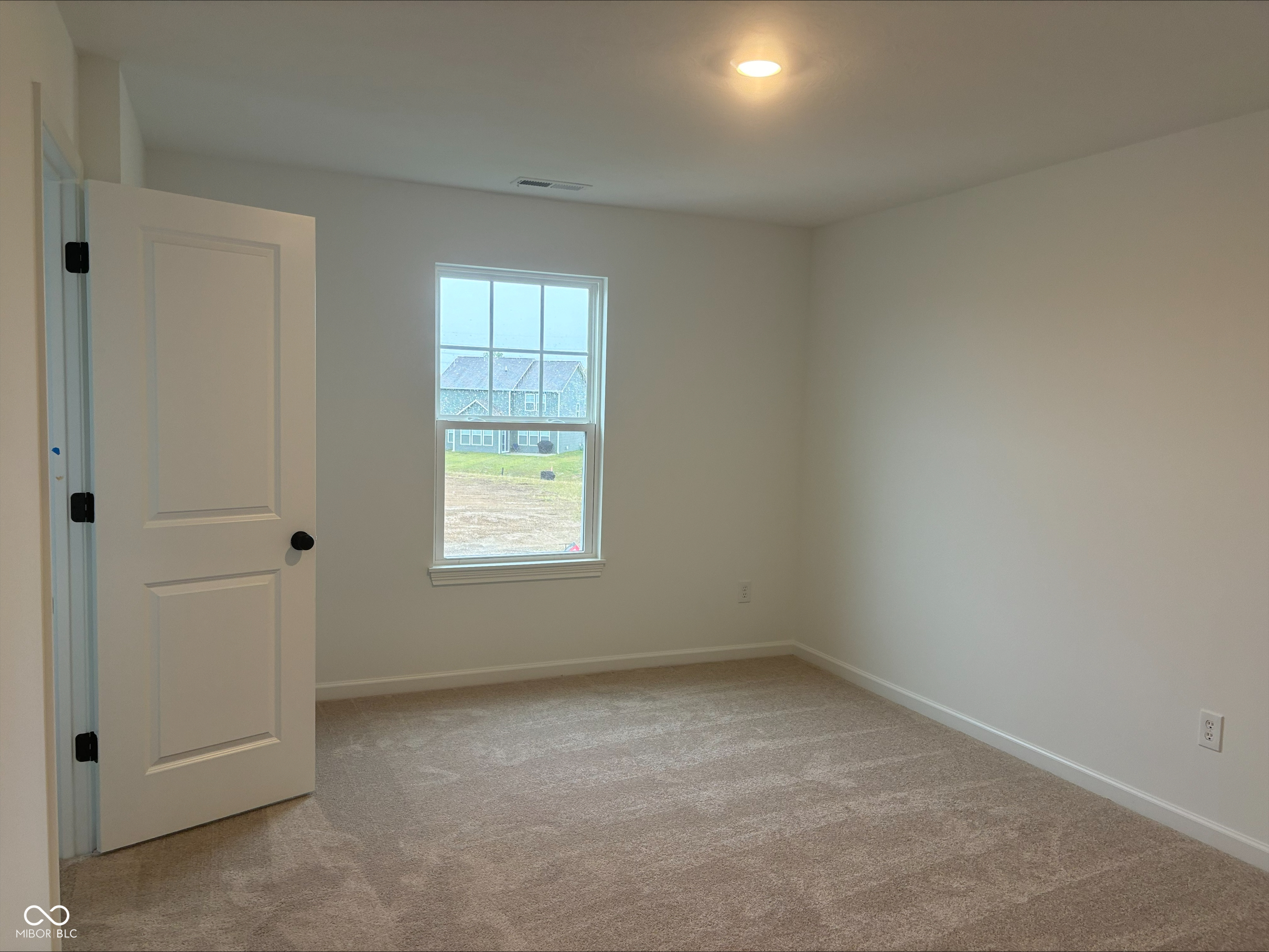 284 Commodore Drive