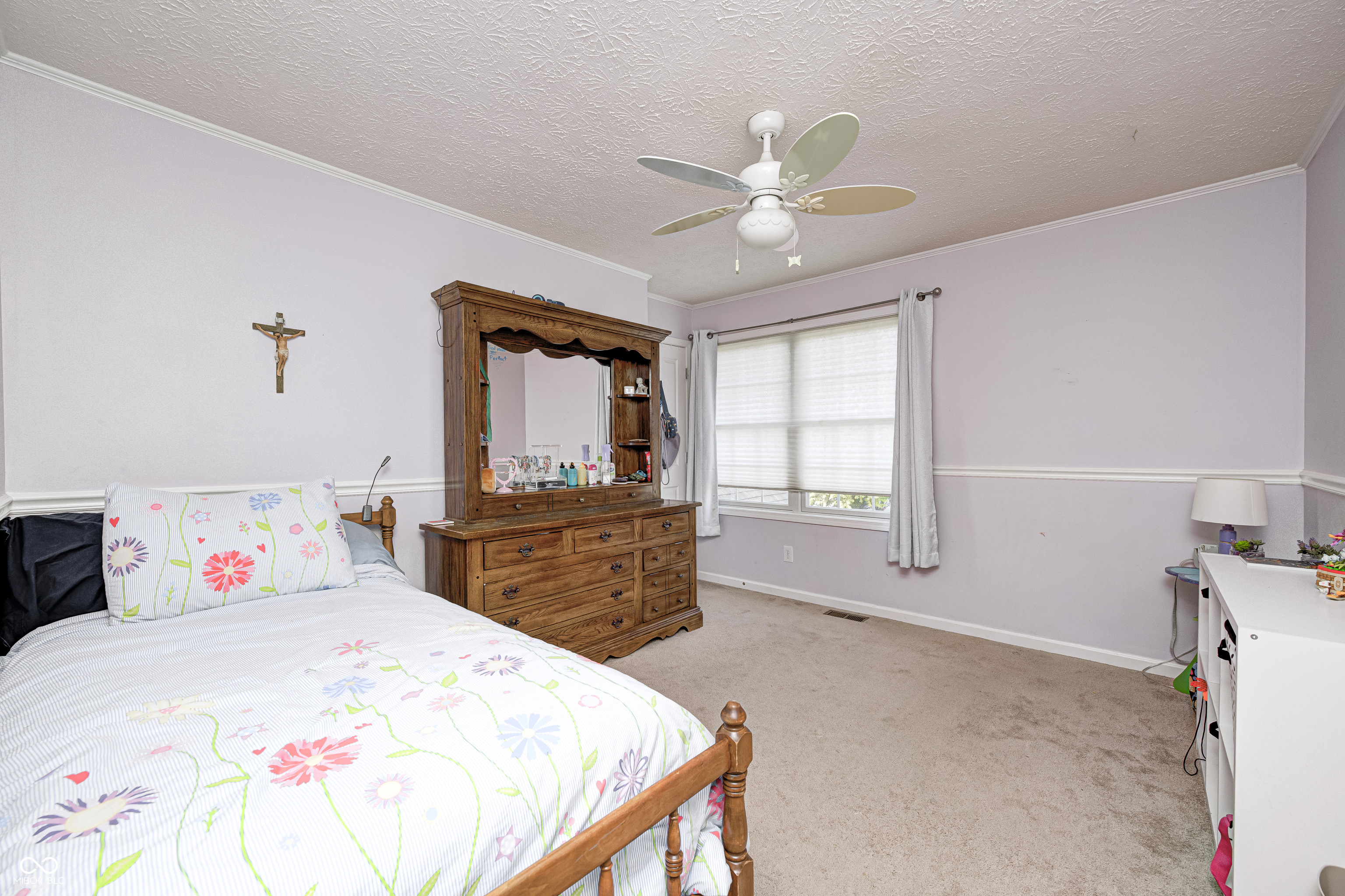 8001 Parkview