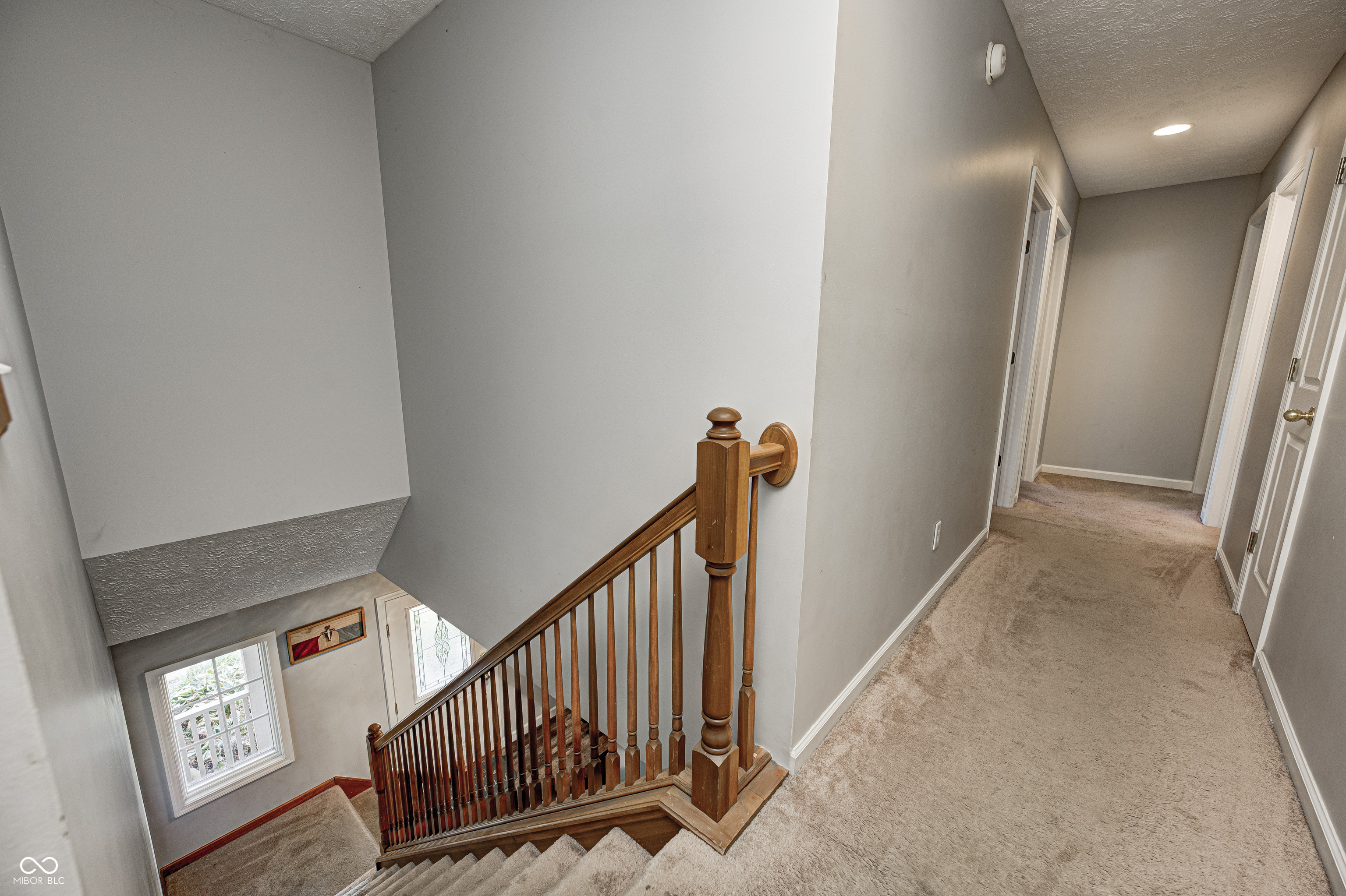 8001 Parkview