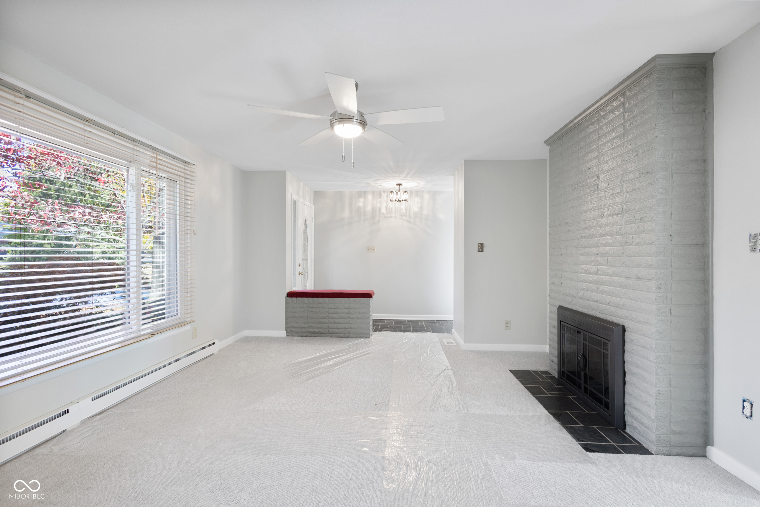 4589 Lincoln Road