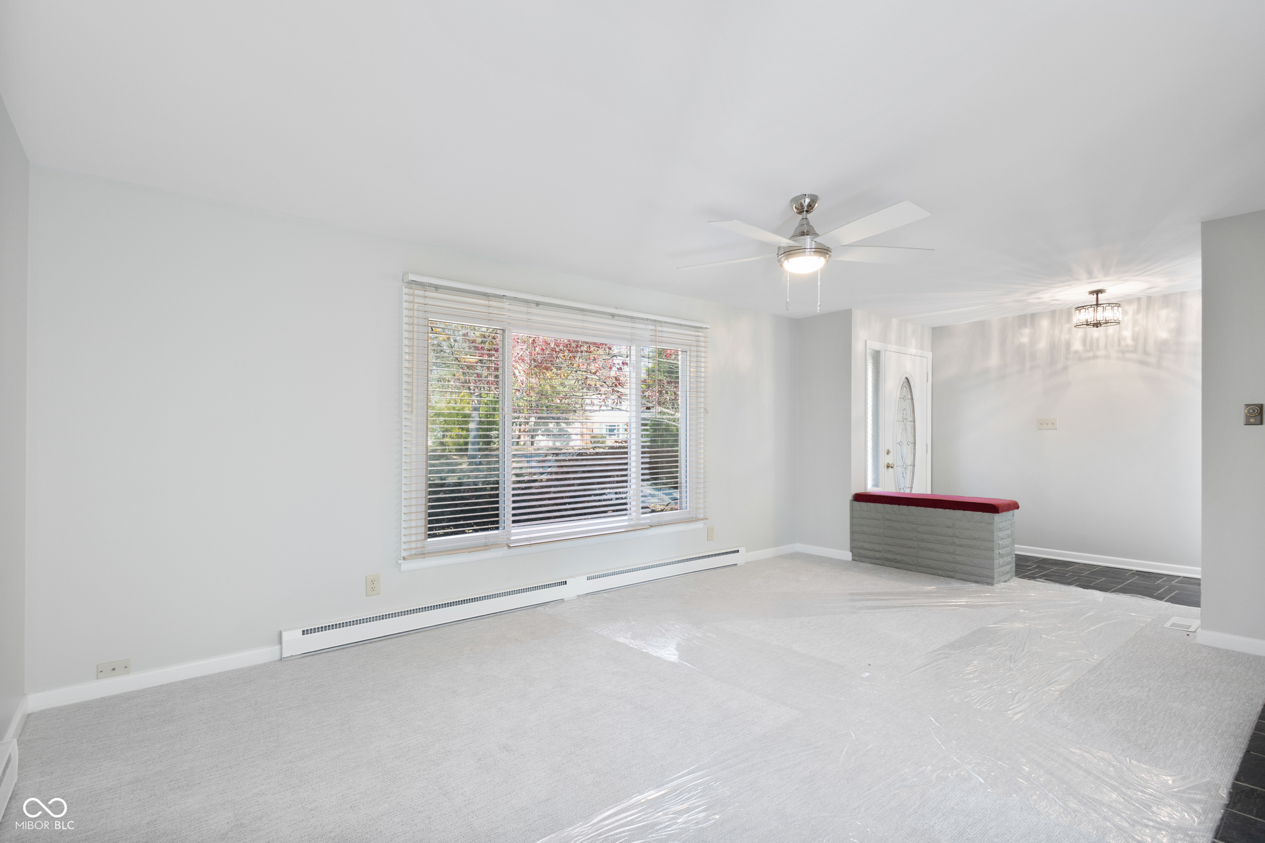 4589 Lincoln Road
