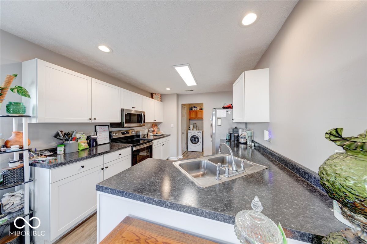 6608 Dunsdin Drive