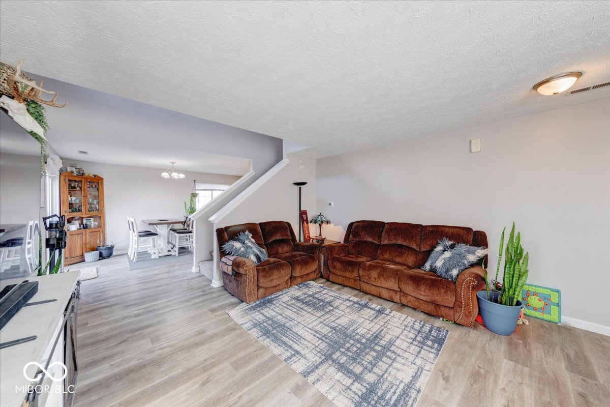 6608 Dunsdin Drive