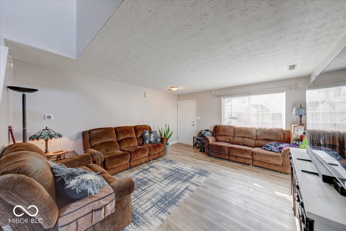 6608 Dunsdin Drive
