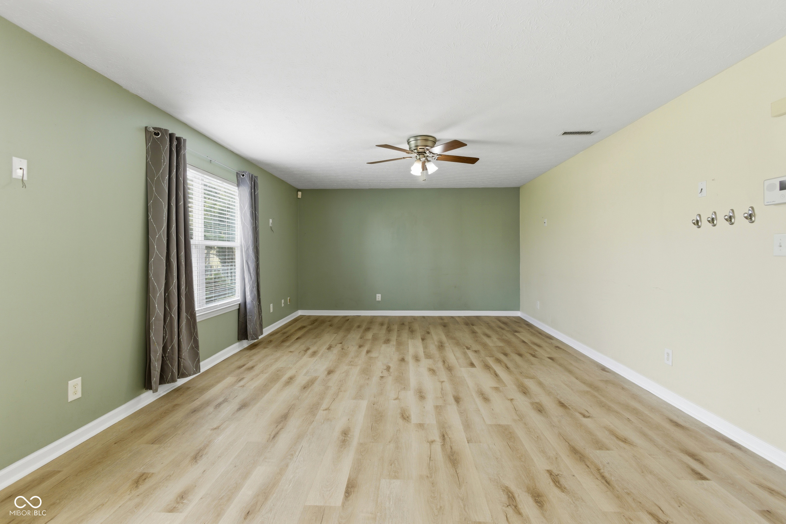 1284 Summer Ridge Lane