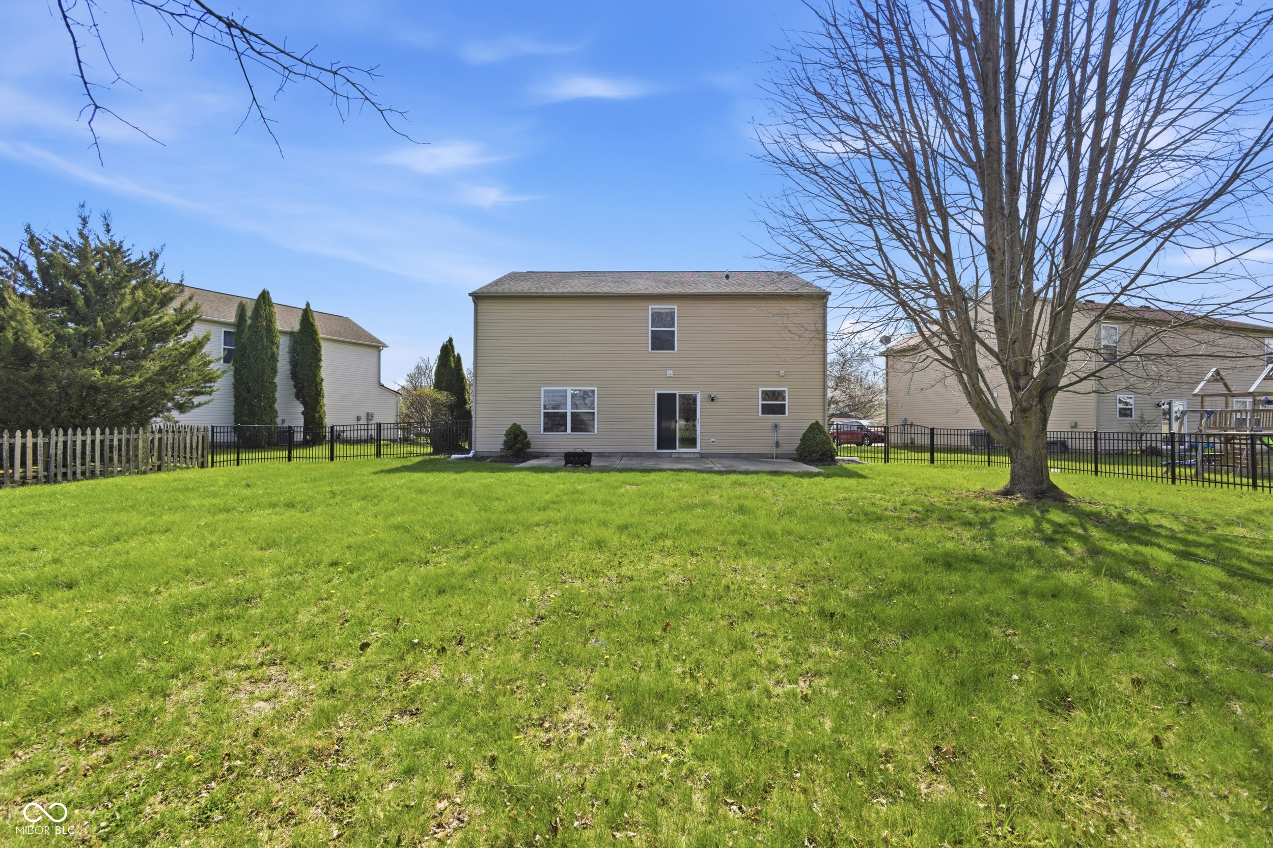 1284 Summer Ridge Lane