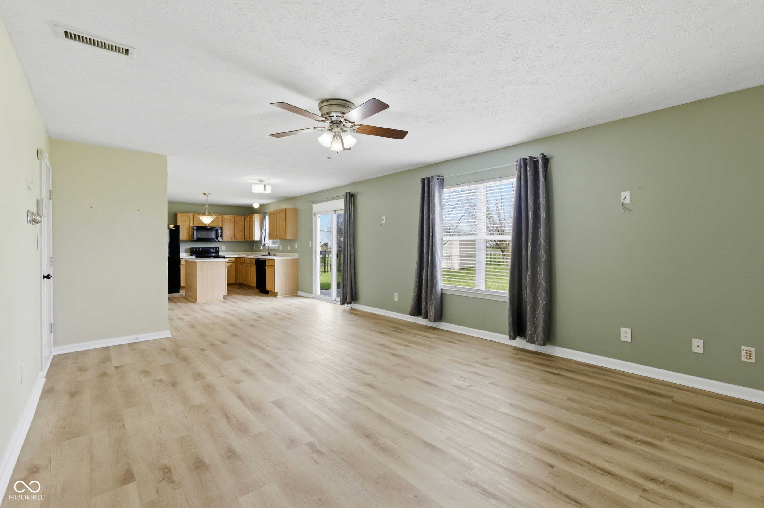 1284 Summer Ridge Lane