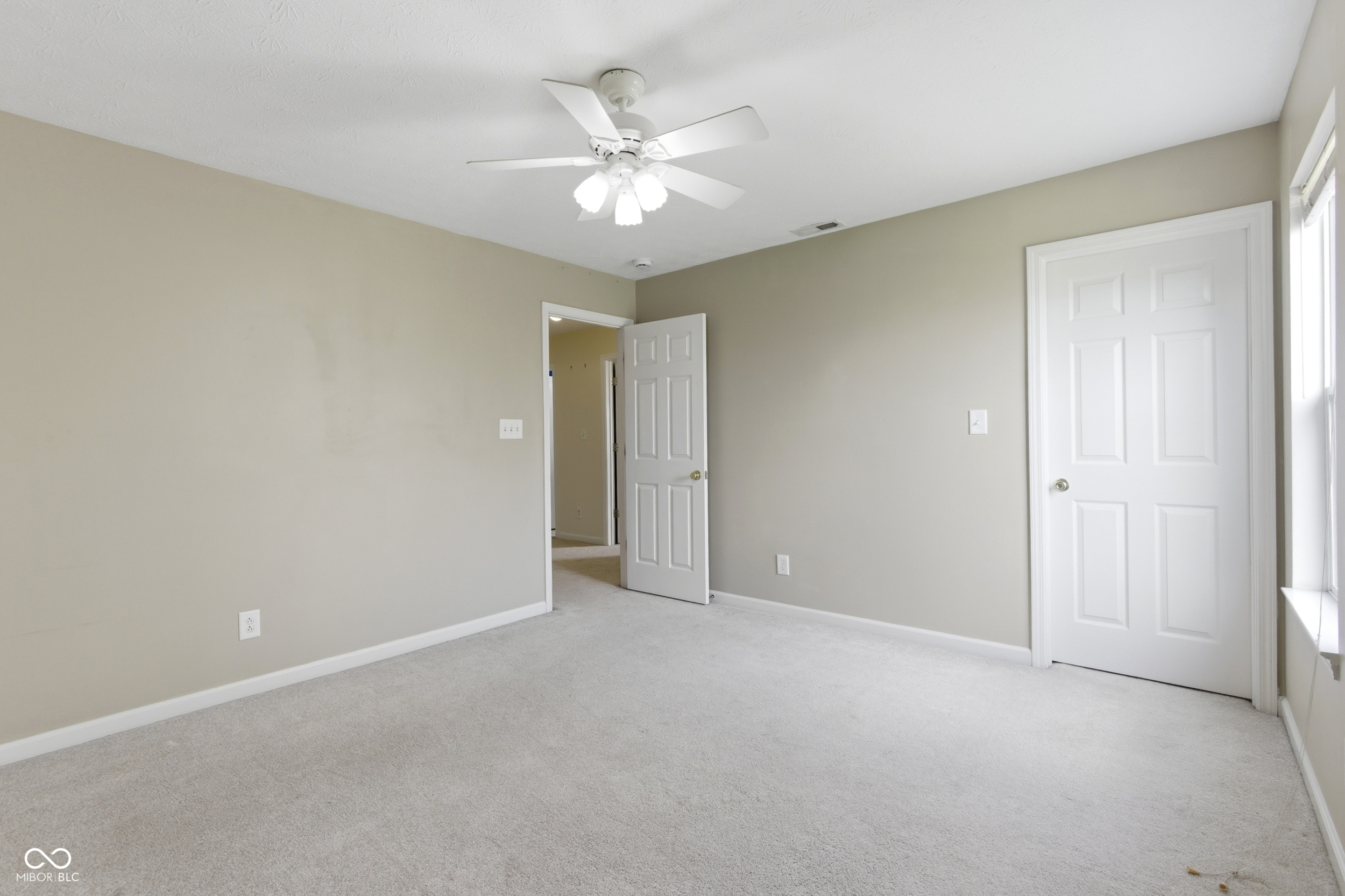 1284 Summer Ridge Lane