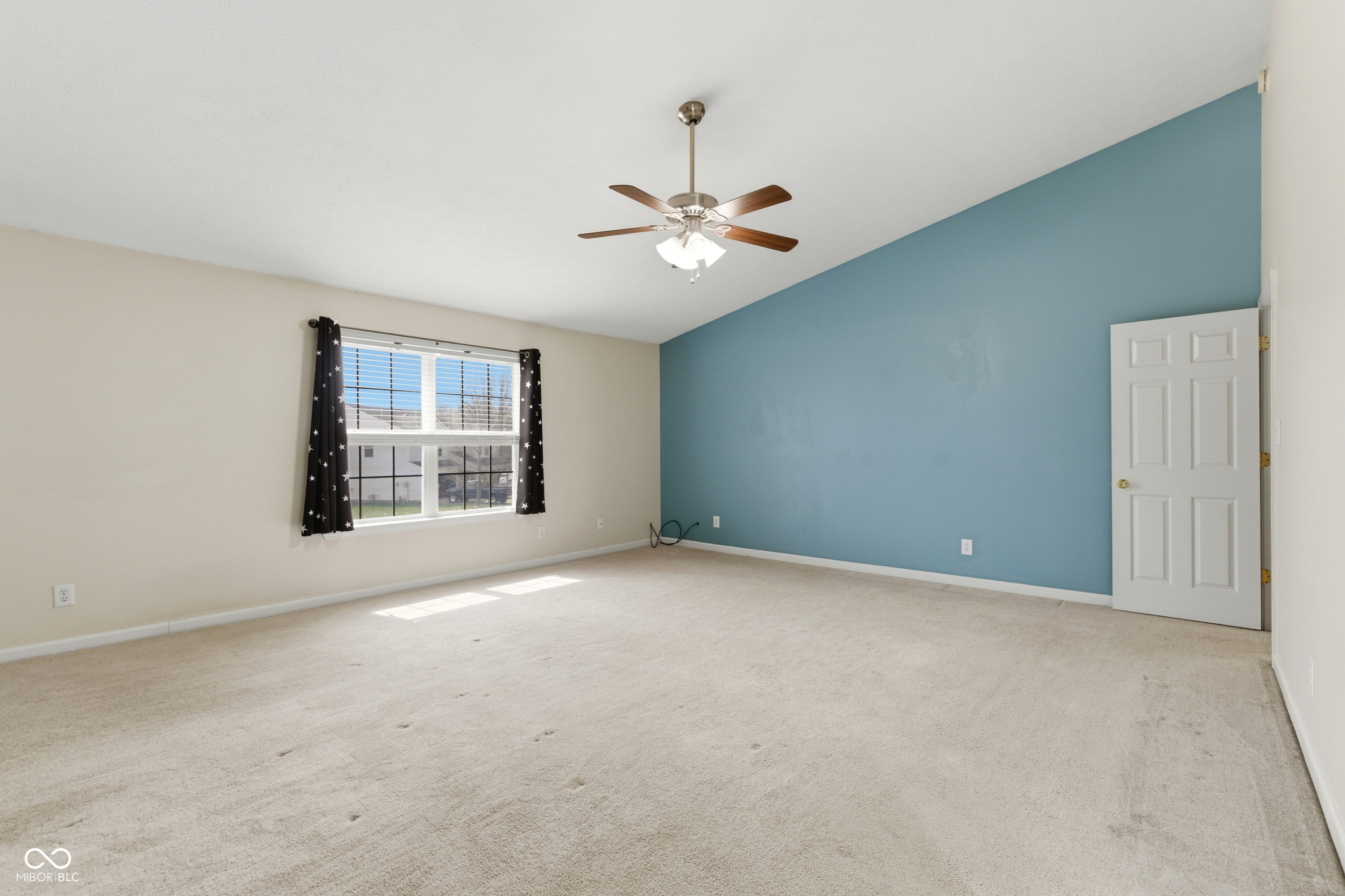 1284 Summer Ridge Lane