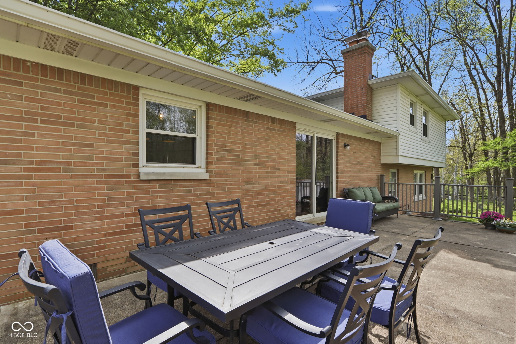 3358 Walnut Drive