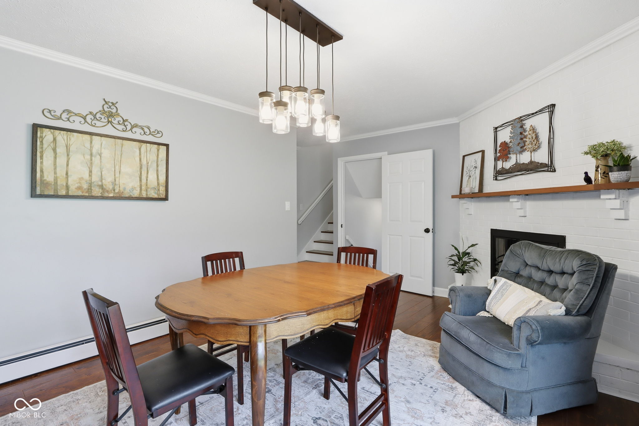 3358 Walnut Drive