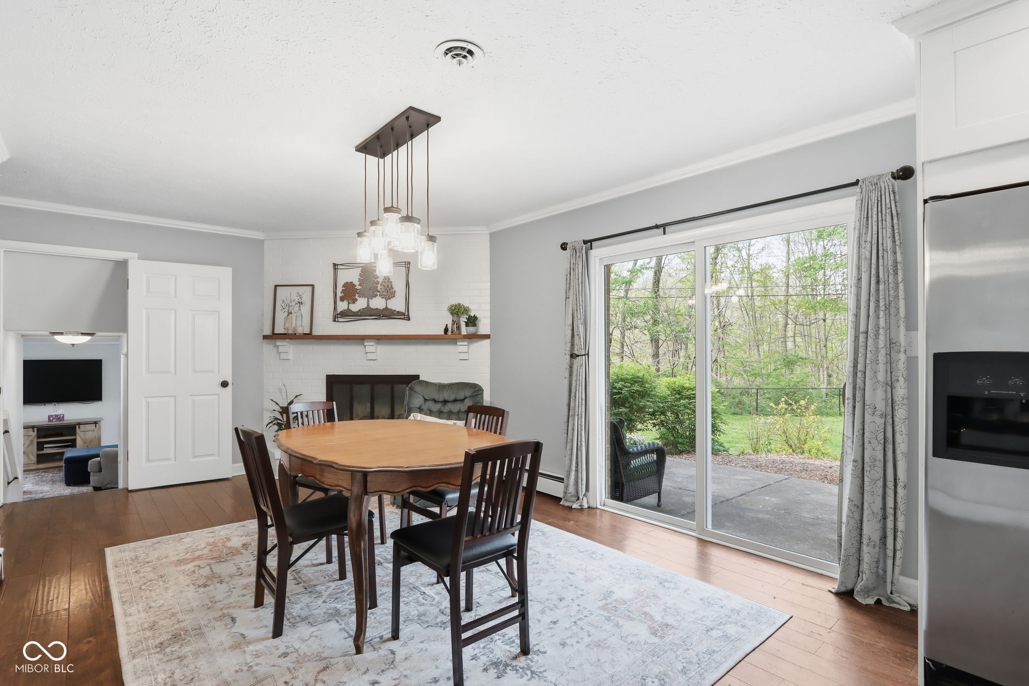 3358 Walnut Drive