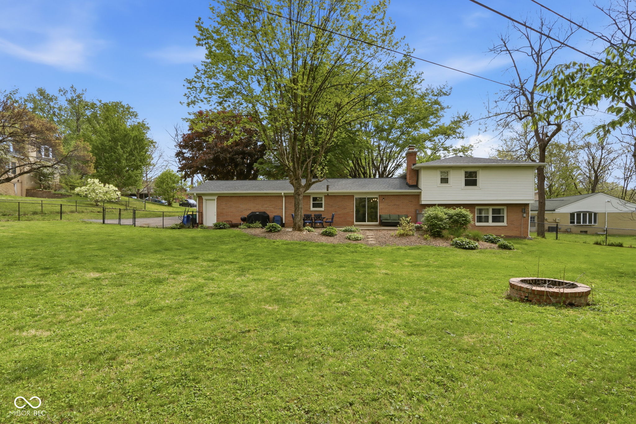 3358 Walnut Drive