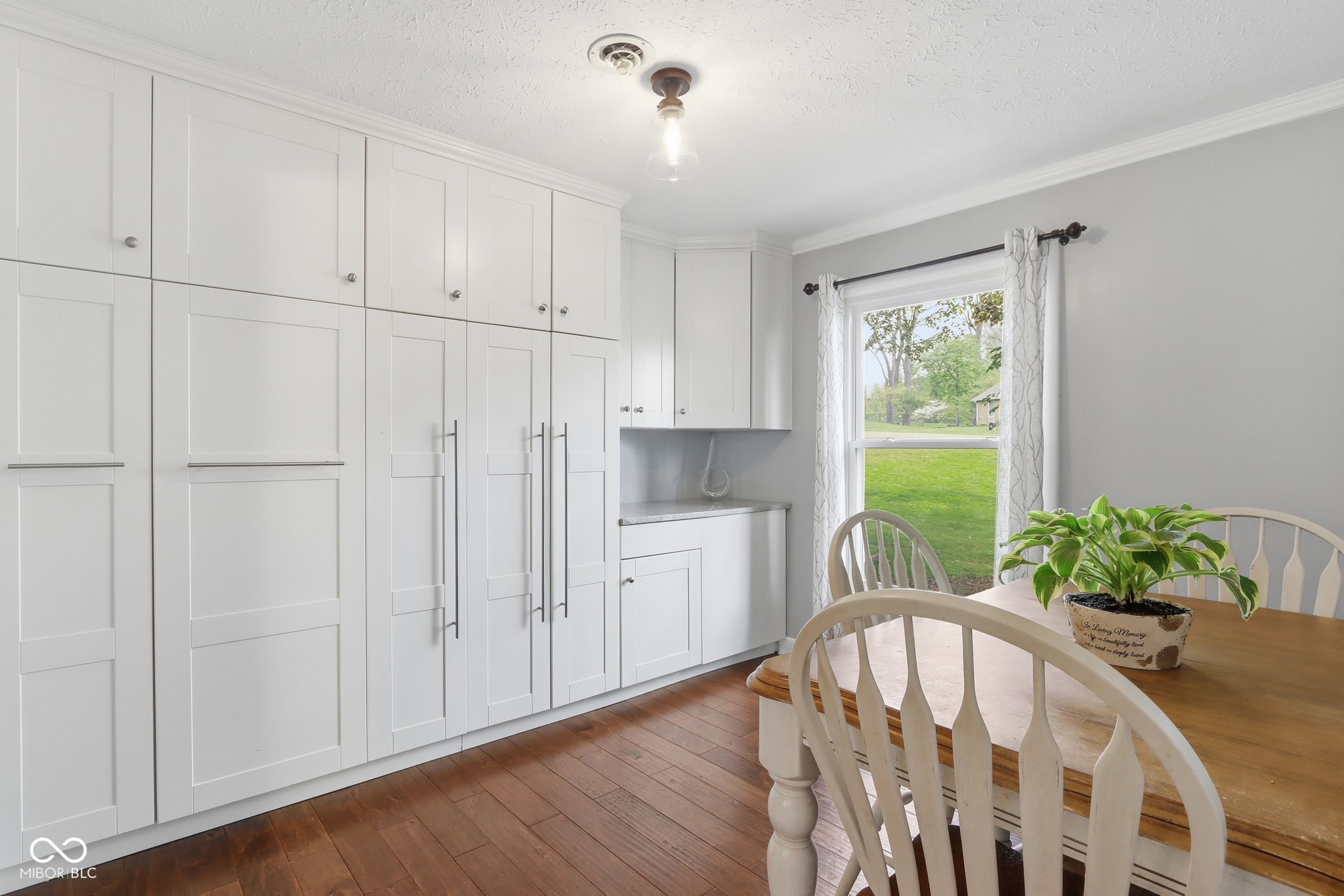 3358 Walnut Drive
