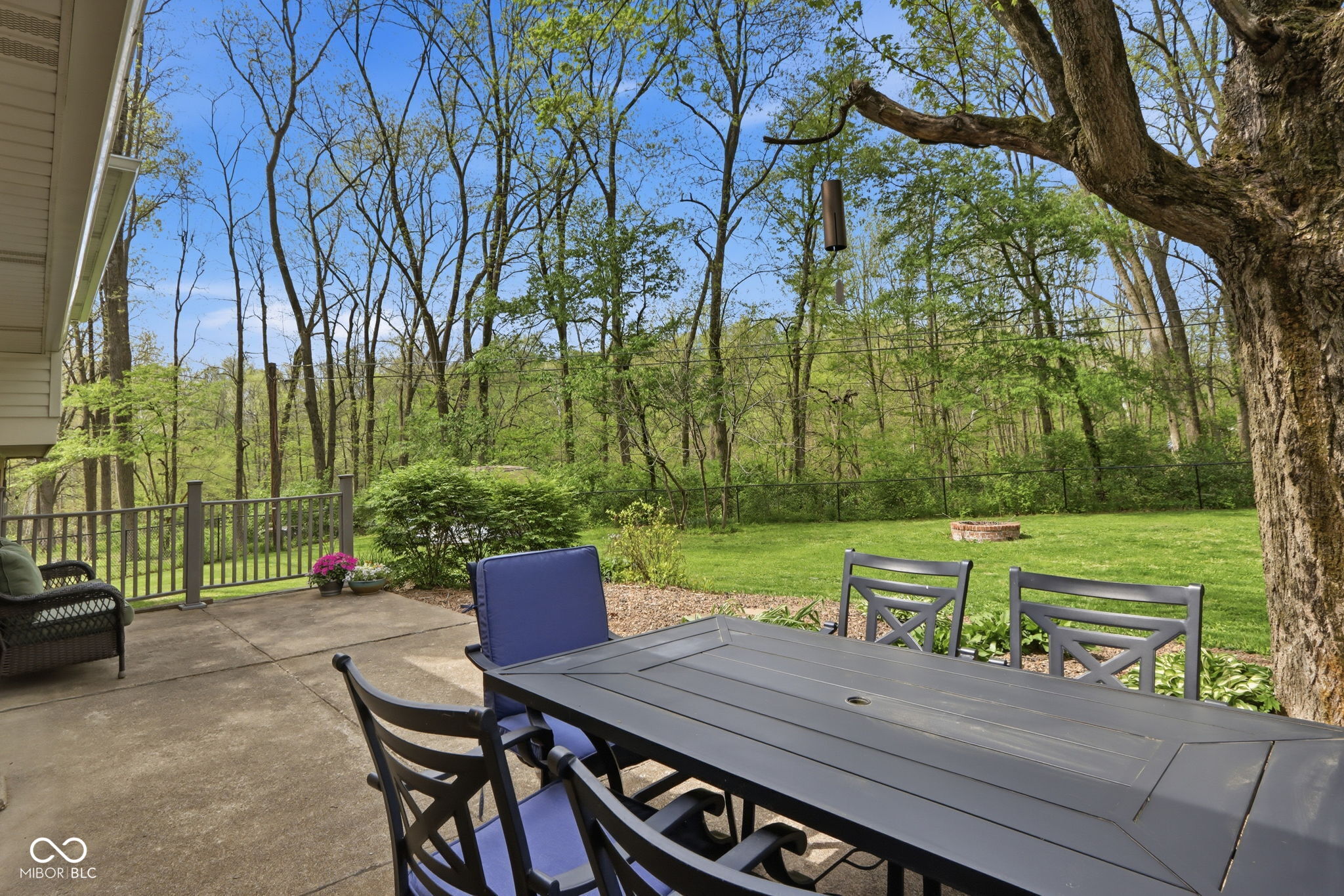 3358 Walnut Drive