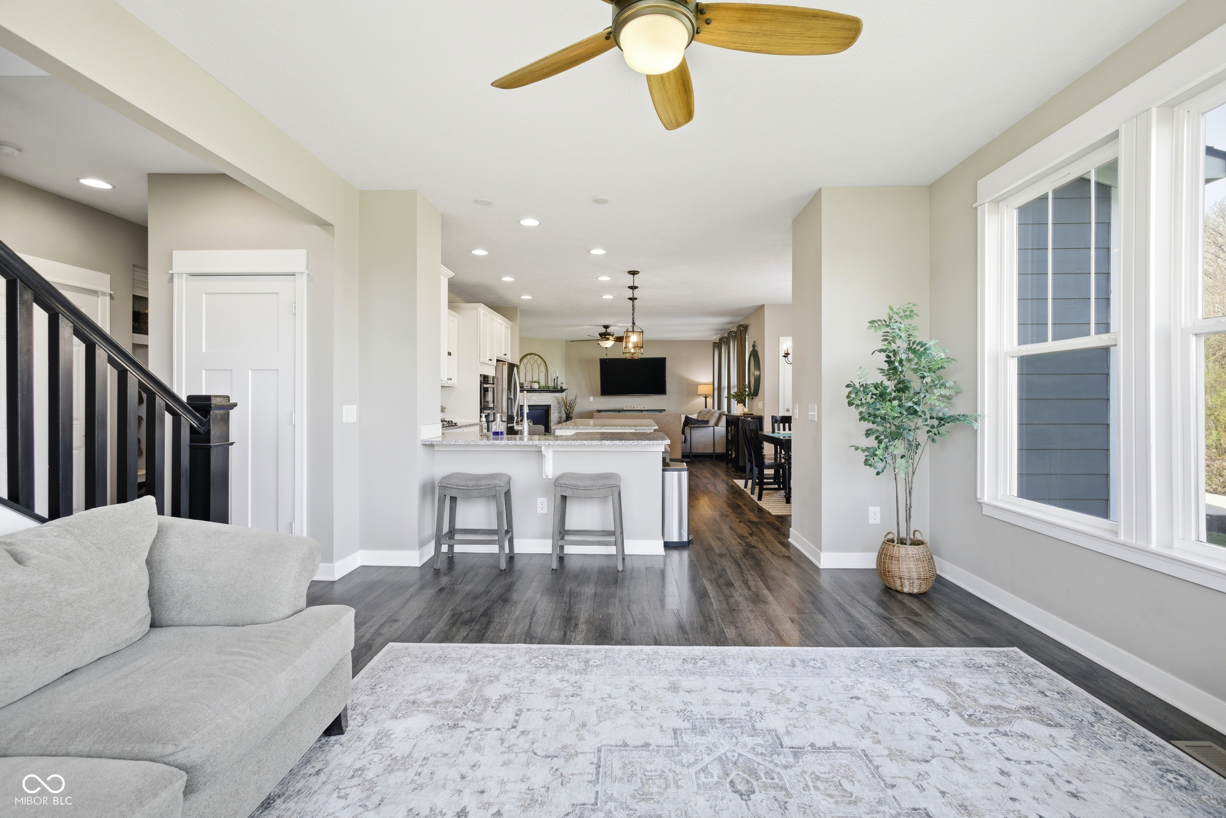 13338 Lansbury Lane