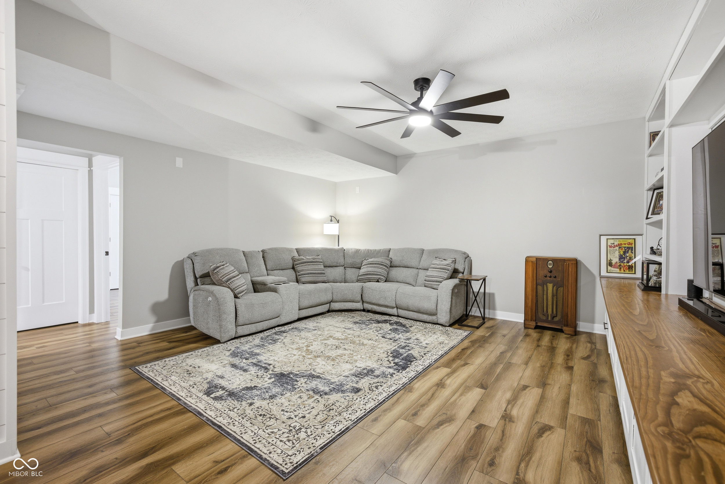 13338 Lansbury Lane