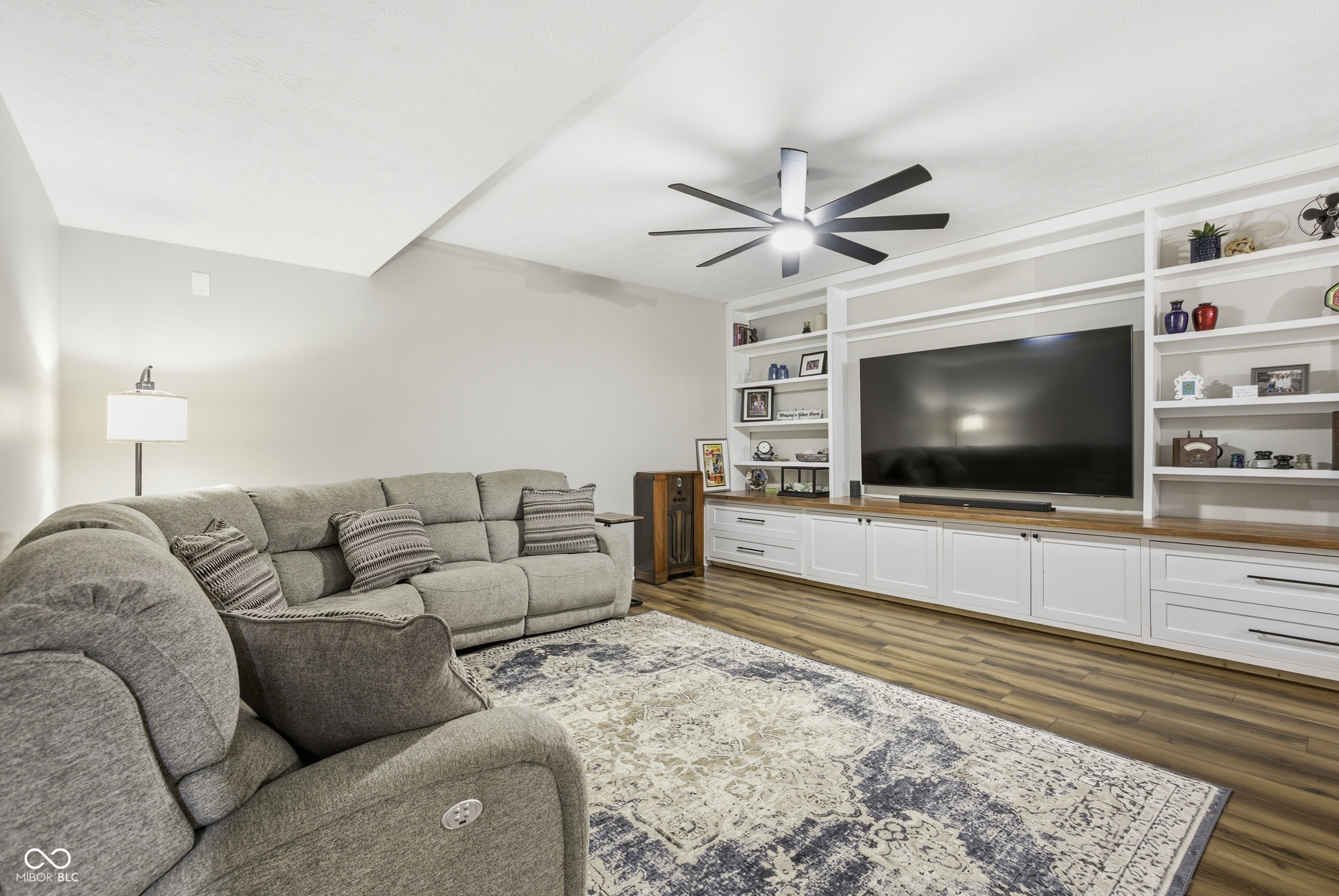 13338 Lansbury Lane