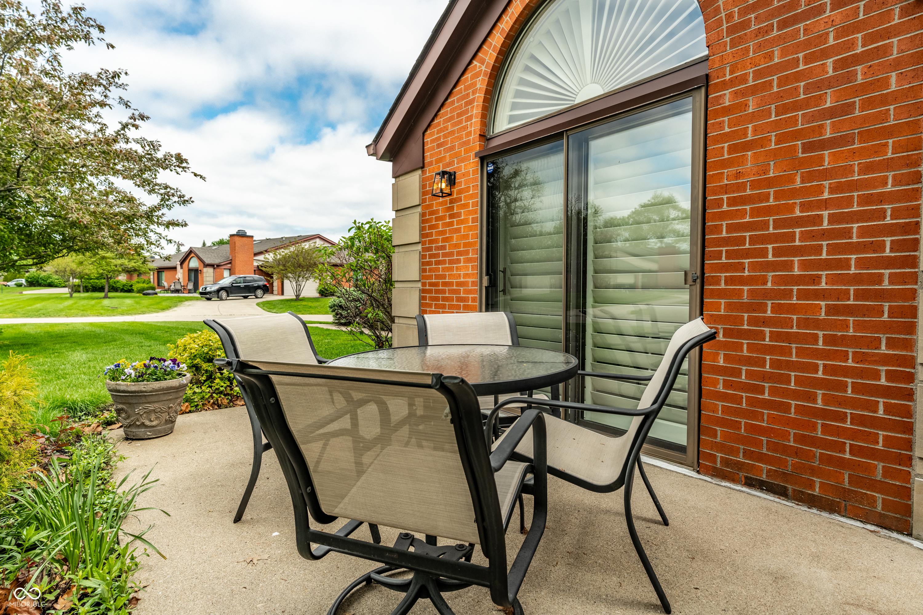 2103 Oak Run North Drive