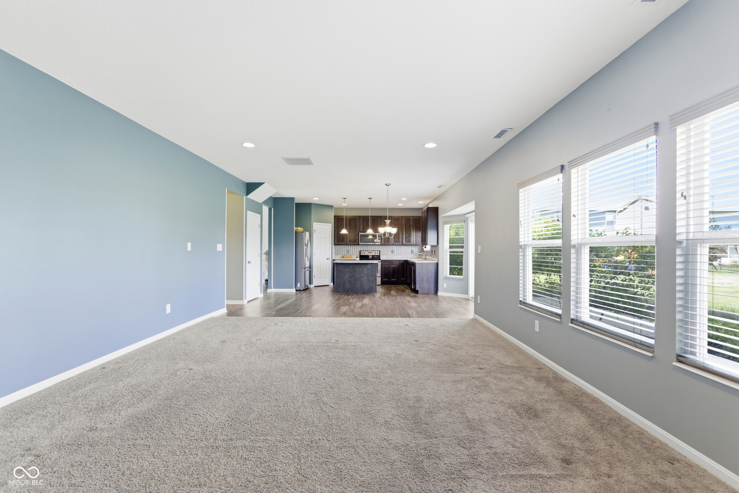 8701 N Dresden Drive