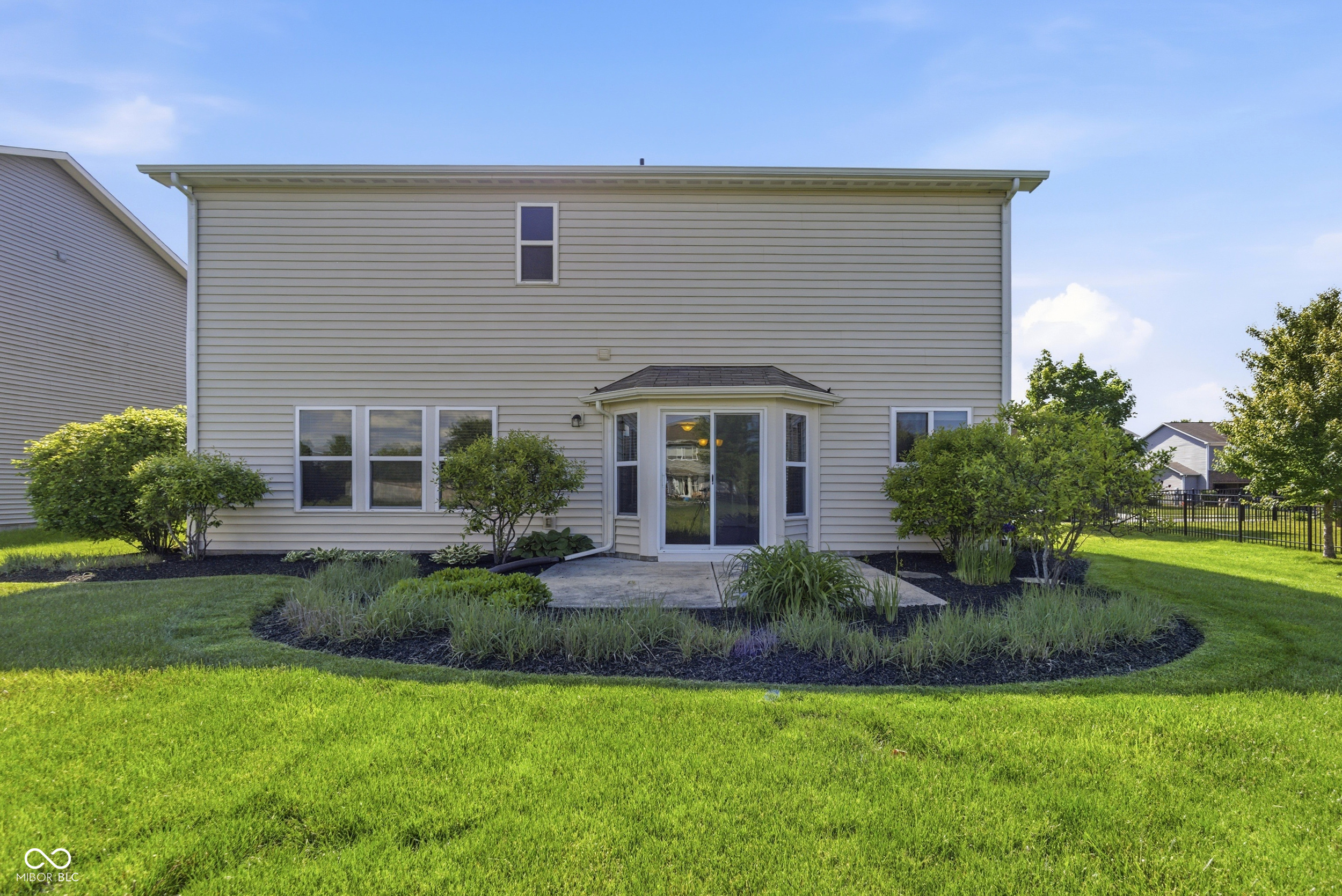 8701 N Dresden Drive