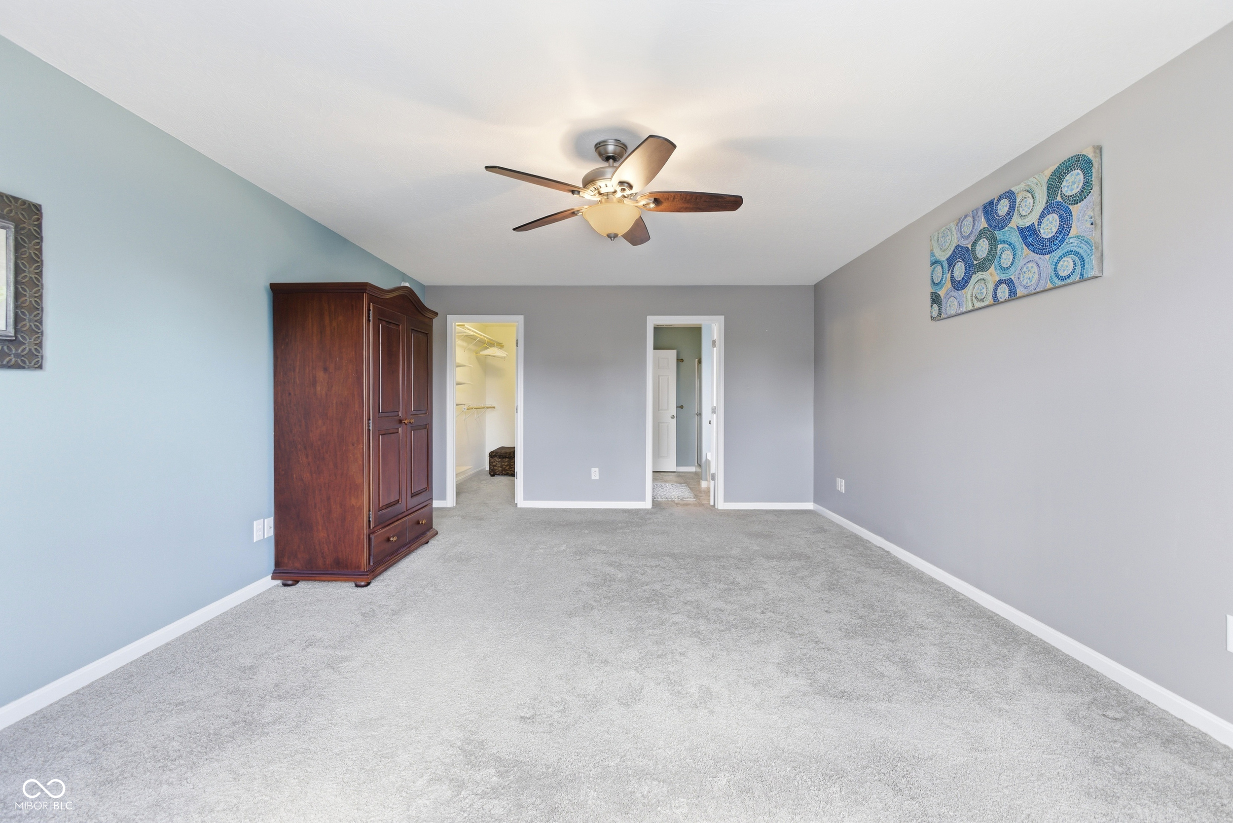 8701 N Dresden Drive