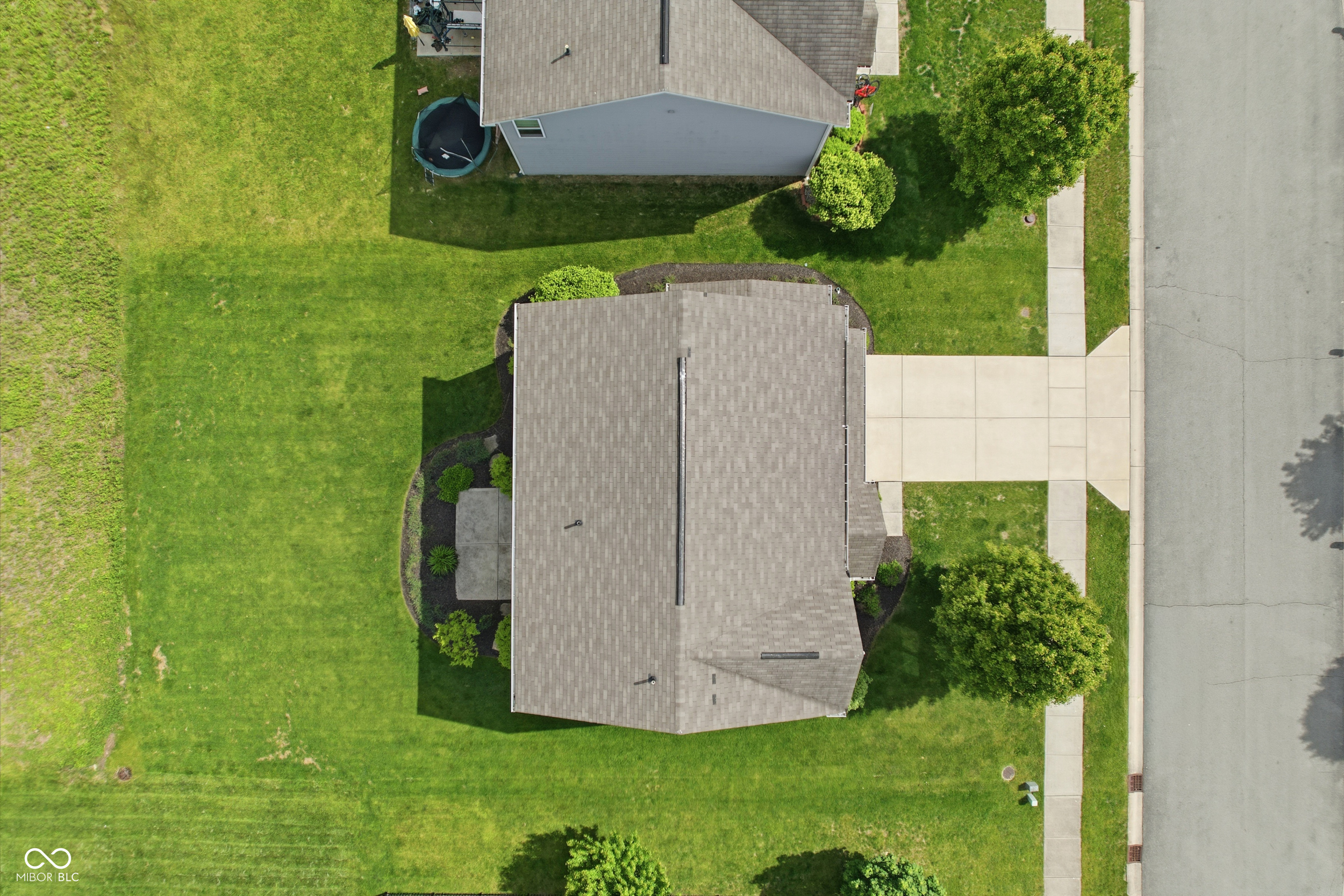 8701 N Dresden Drive