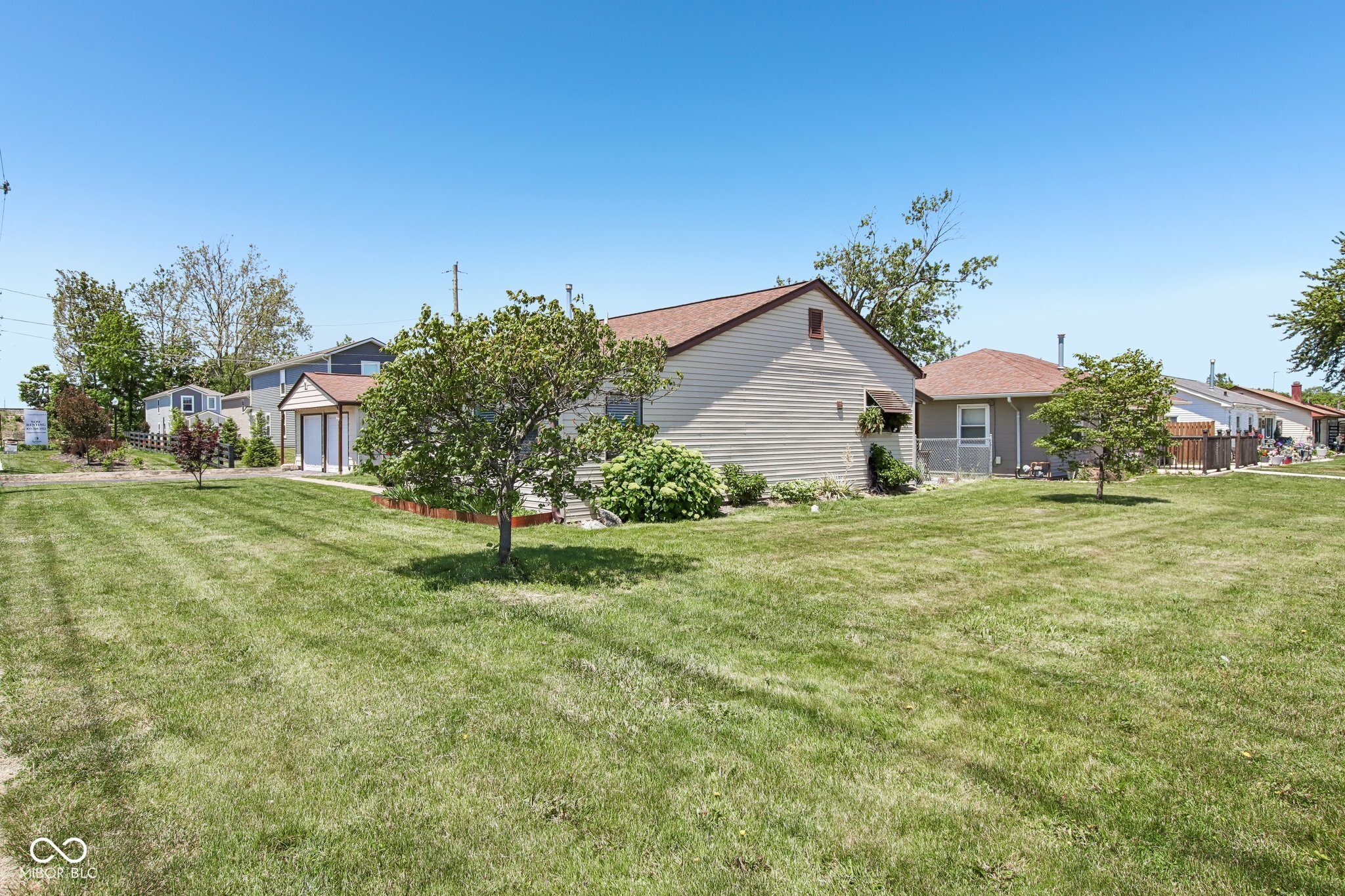 1004 W Noble Street
