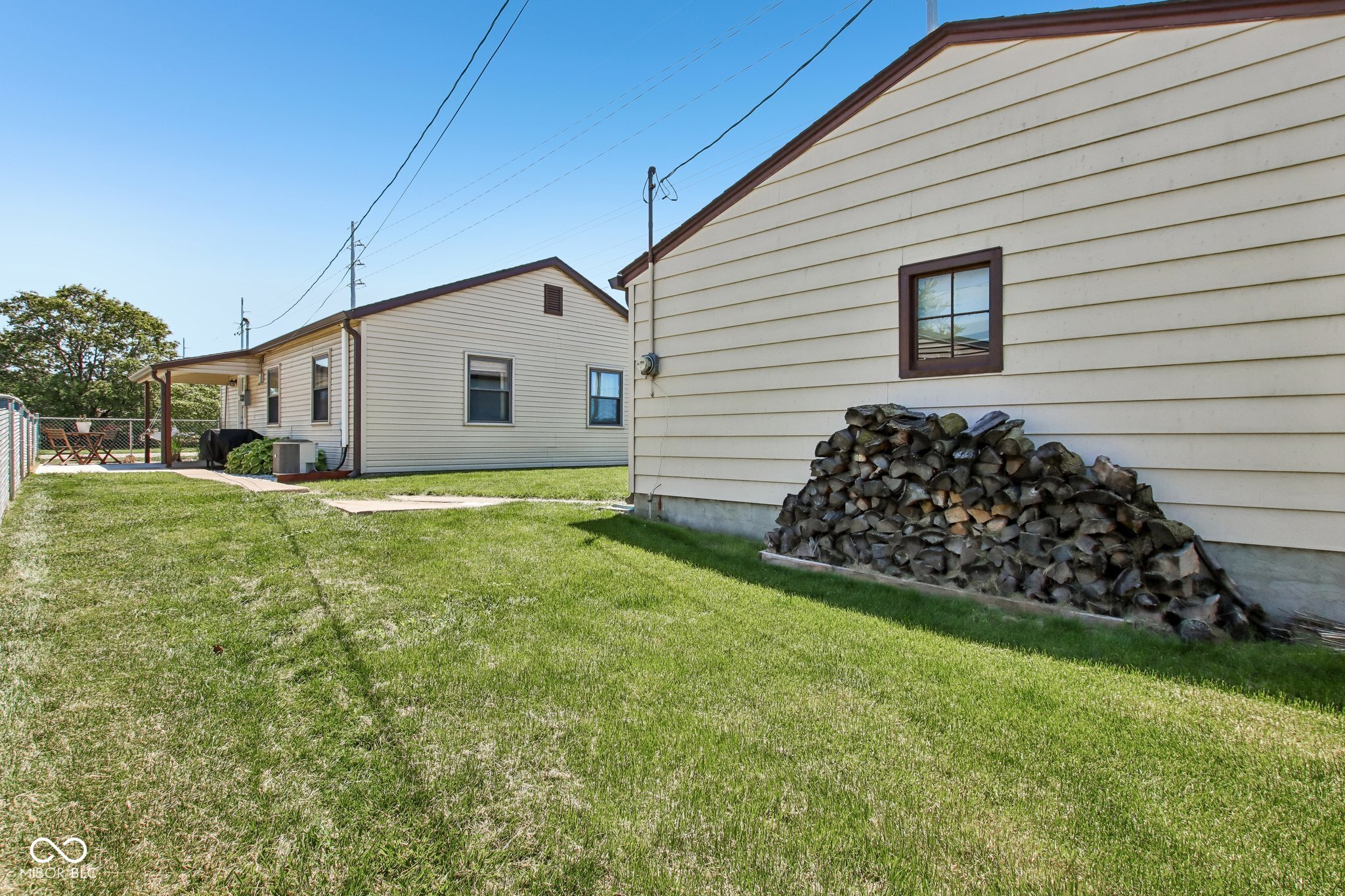 1004 W Noble Street