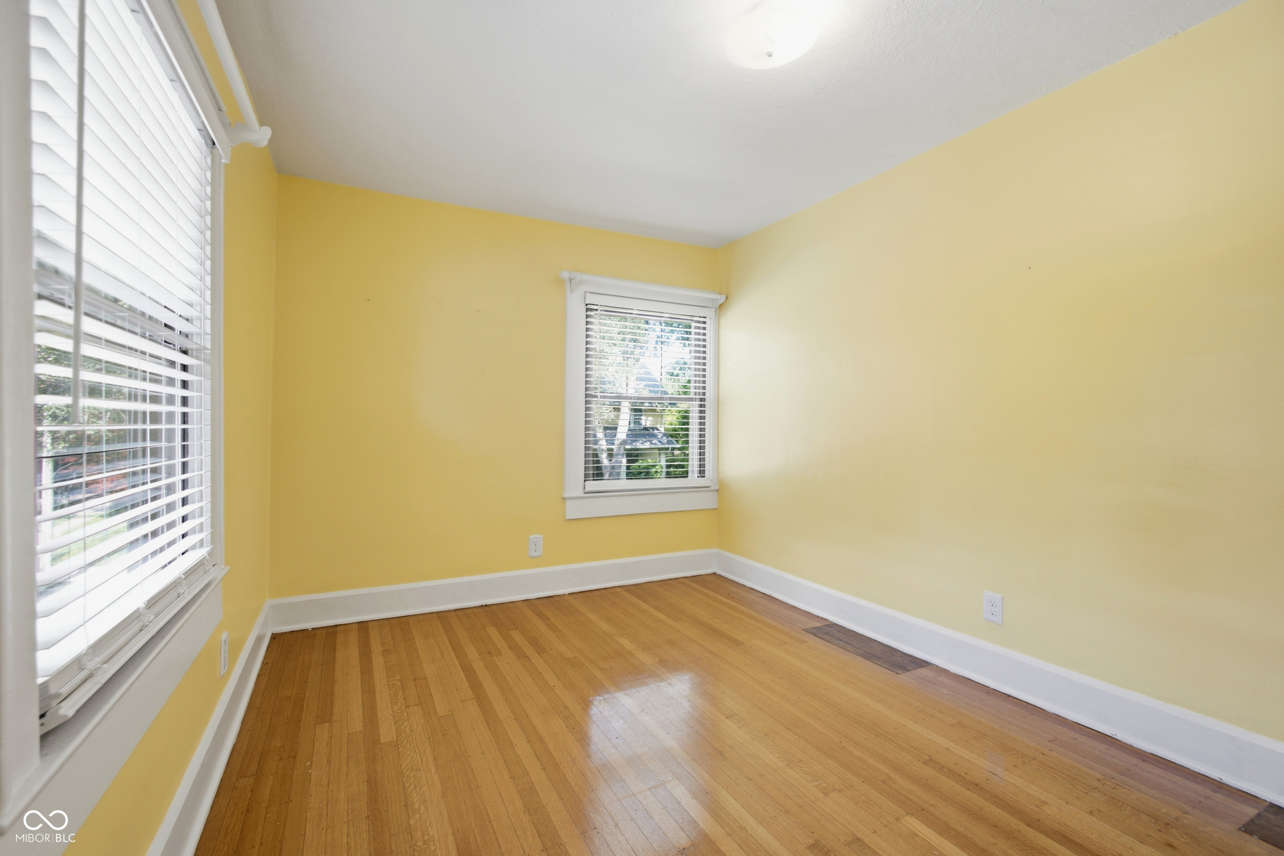 323 N Audubon Road