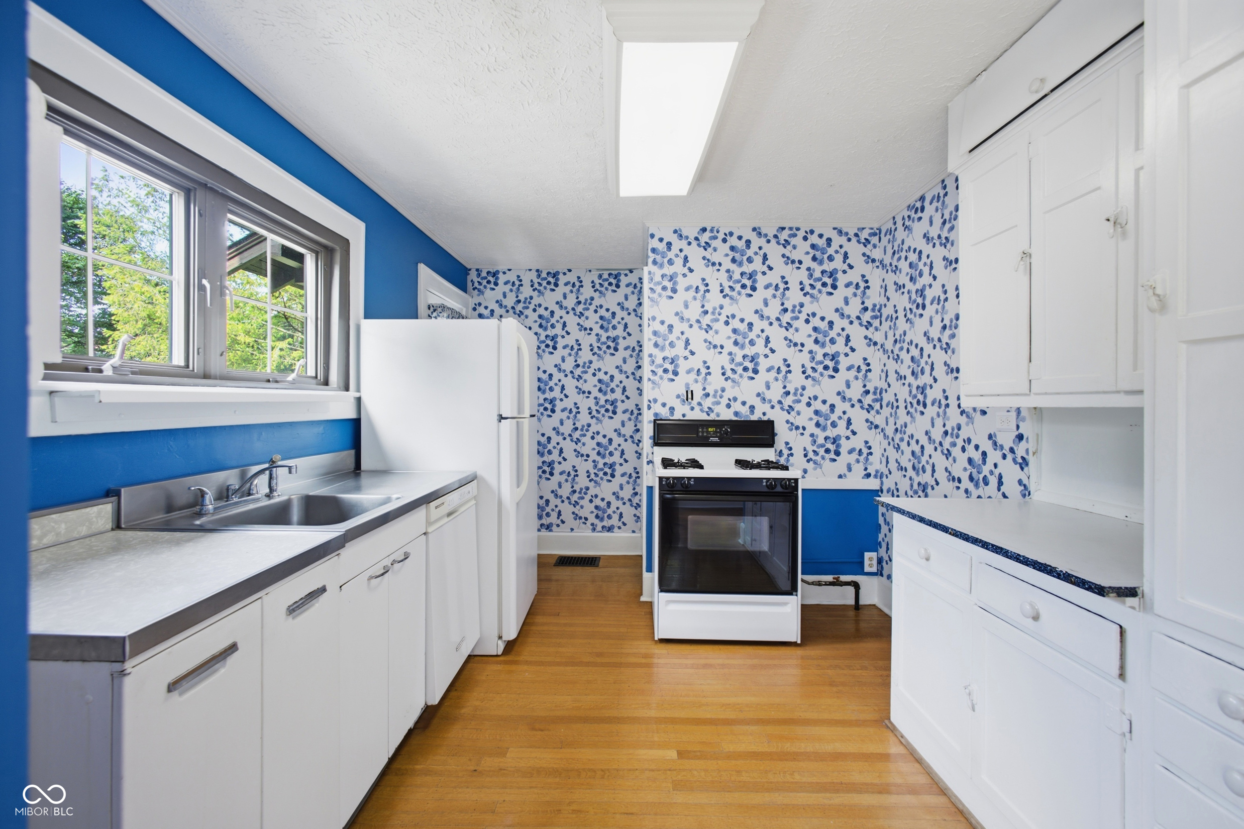 323 N Audubon Road