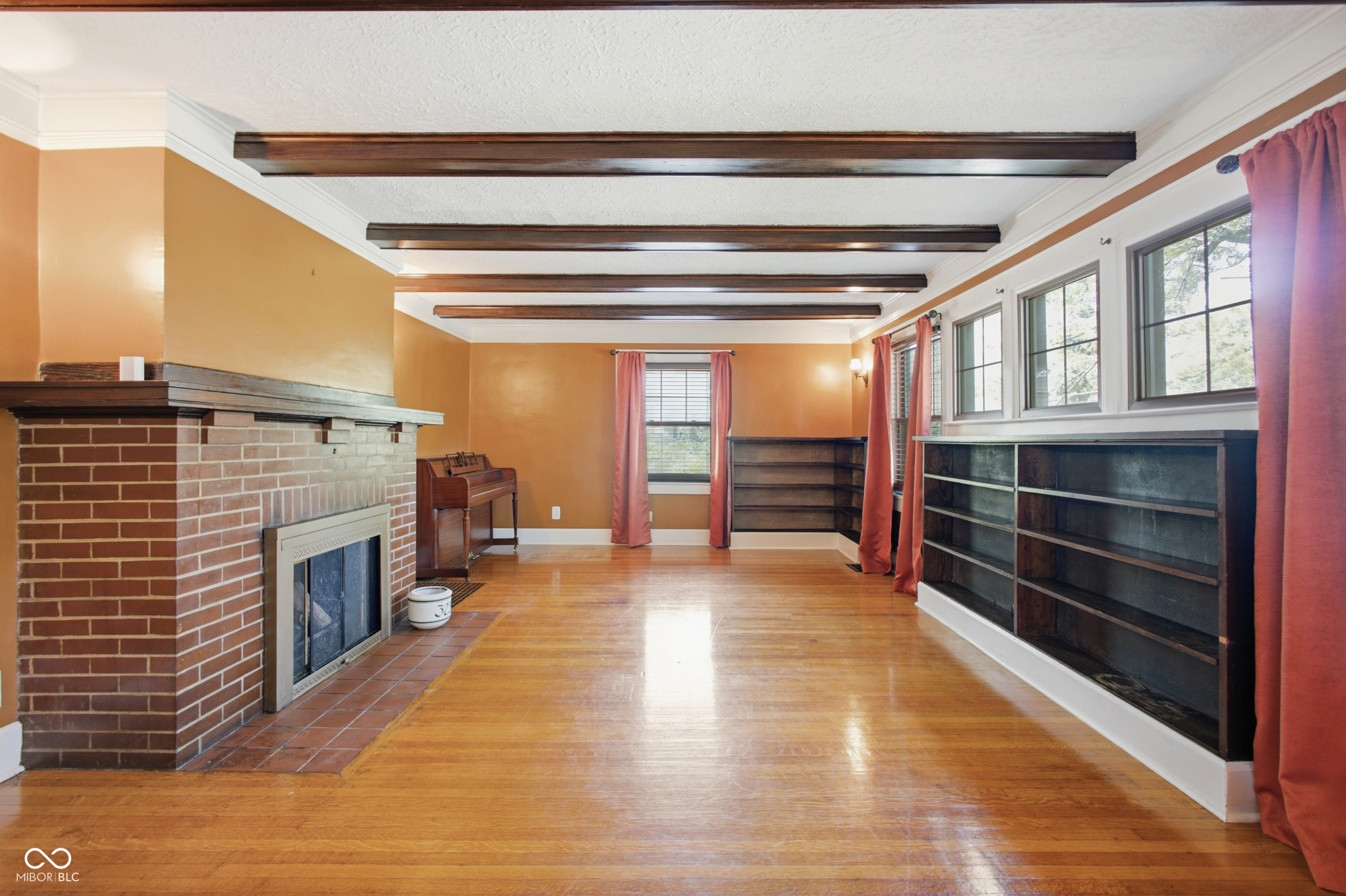 323 N Audubon Road