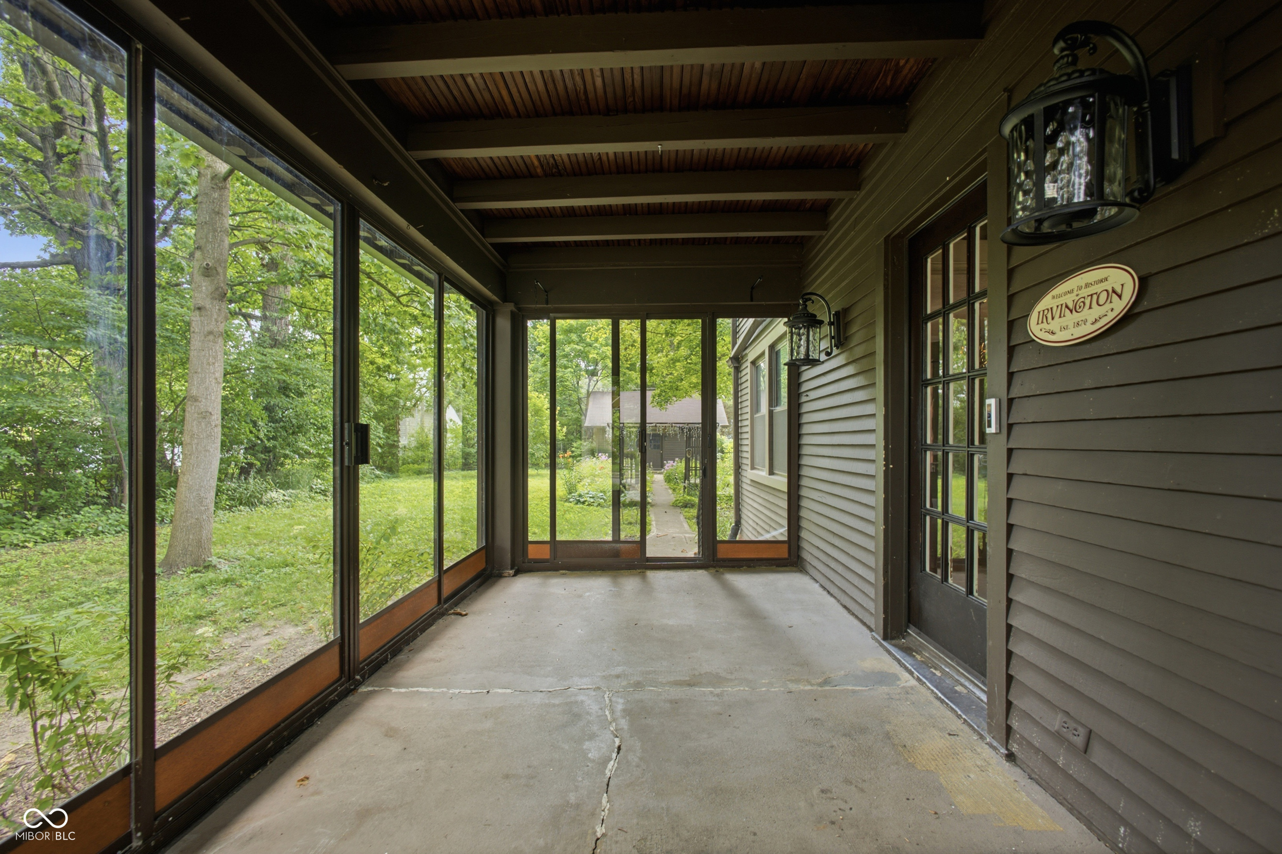 323 N Audubon Road