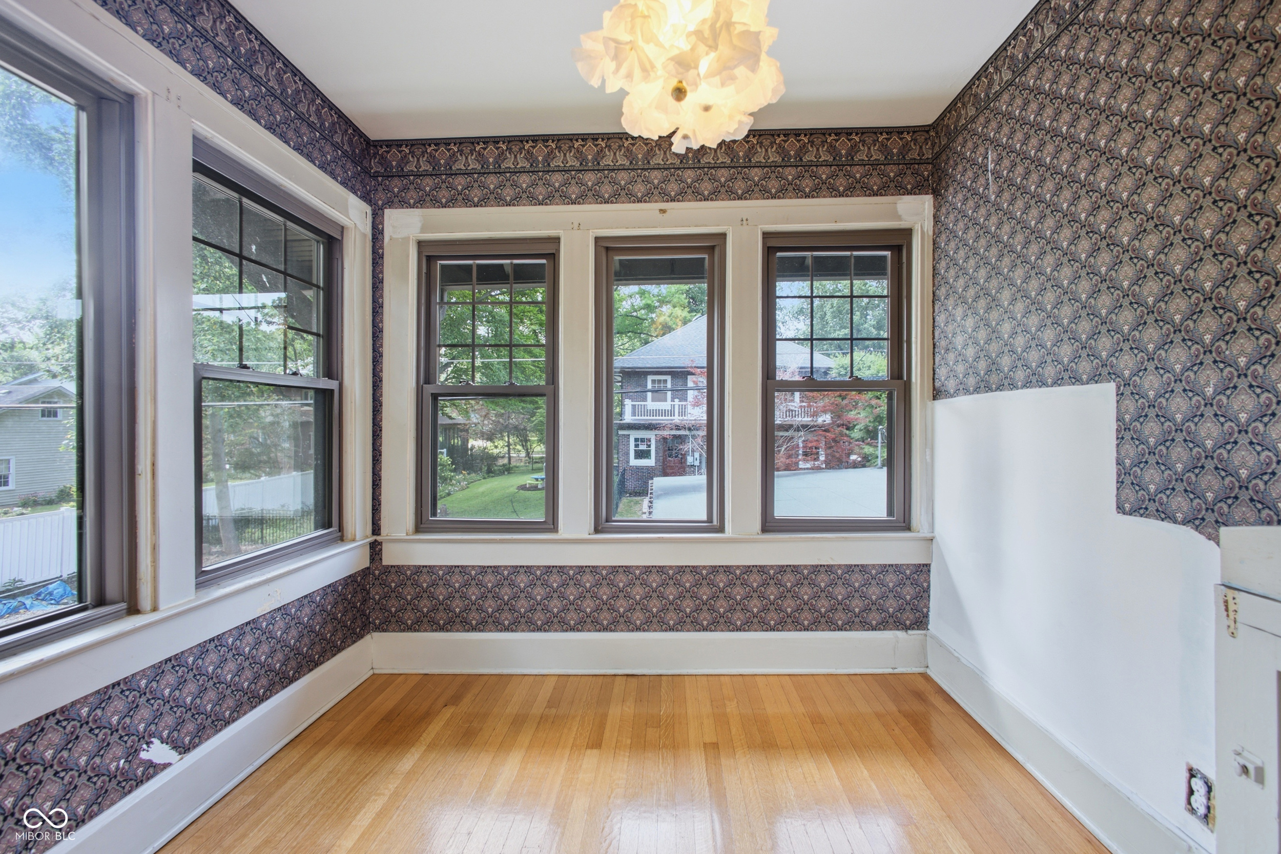 323 N Audubon Road