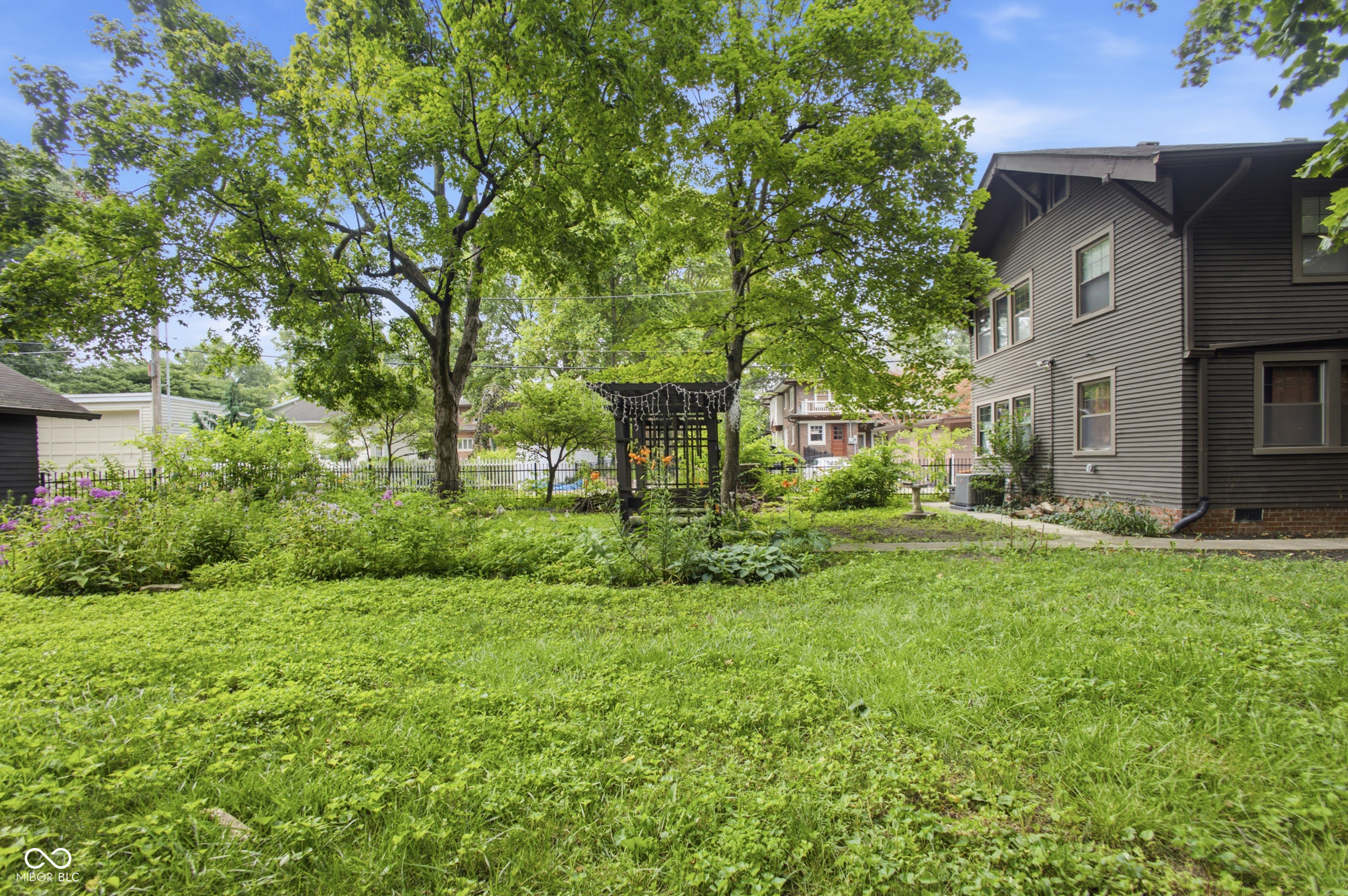 323 N Audubon Road