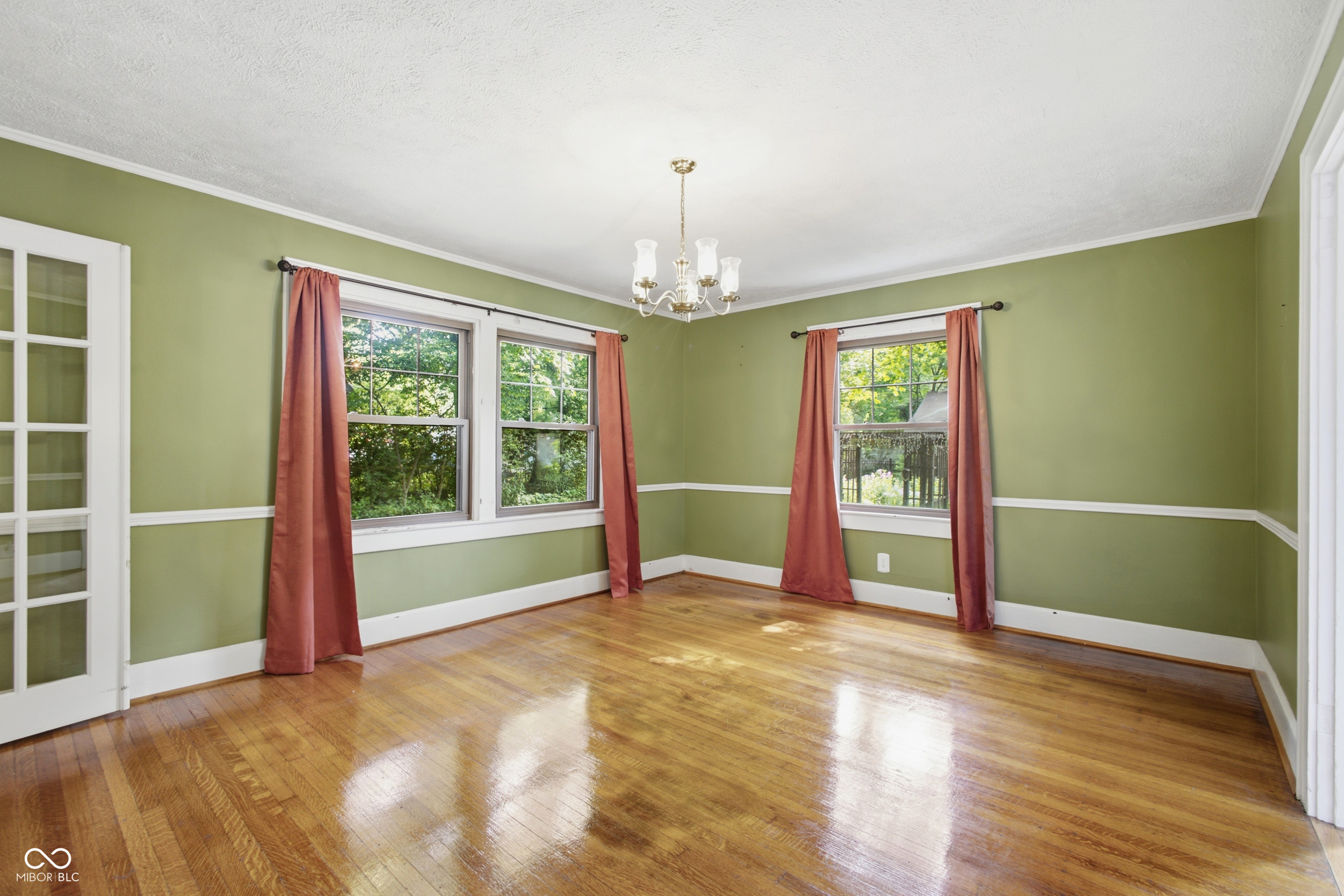 323 N Audubon Road