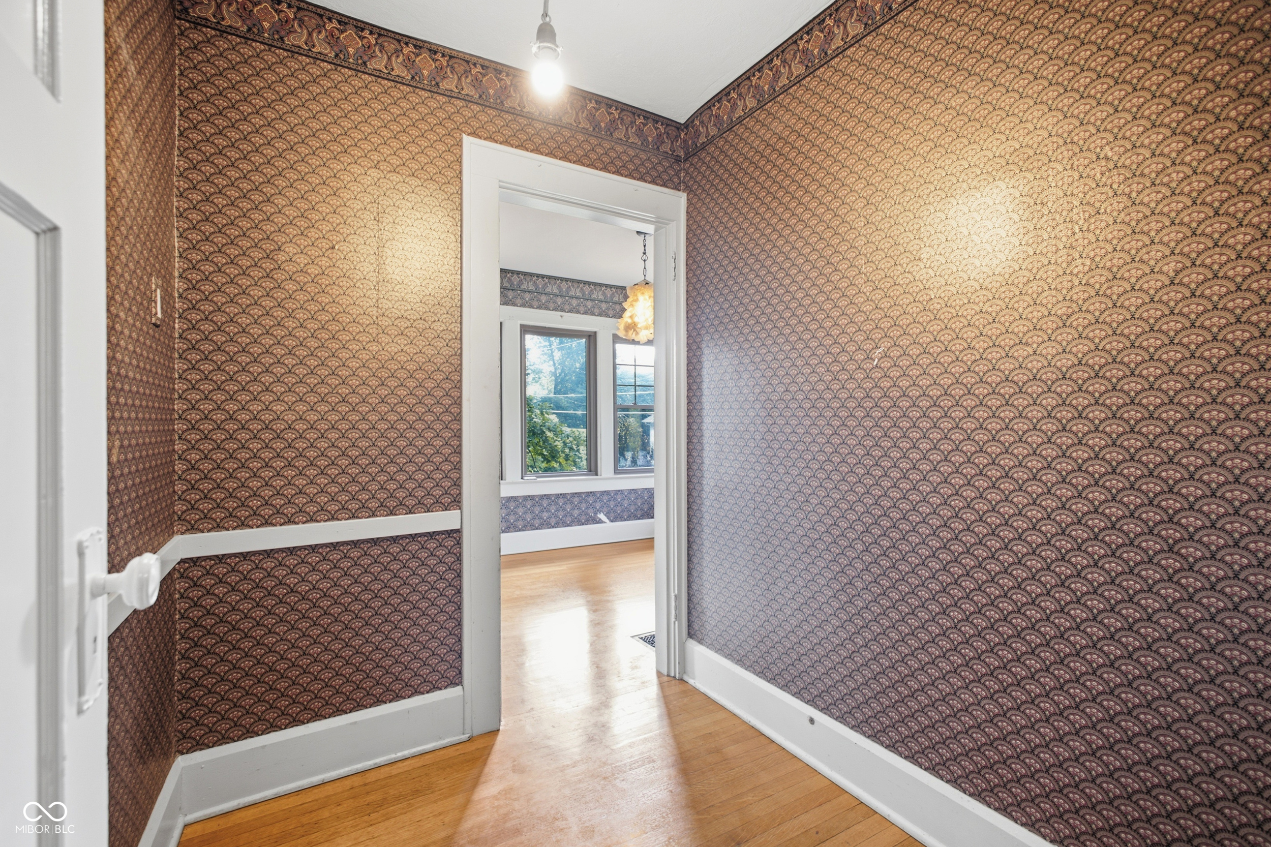 323 N Audubon Road
