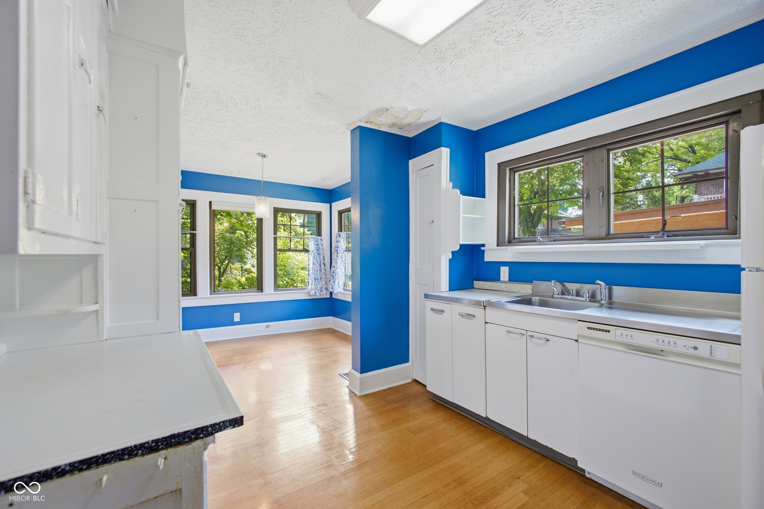 323 N Audubon Road