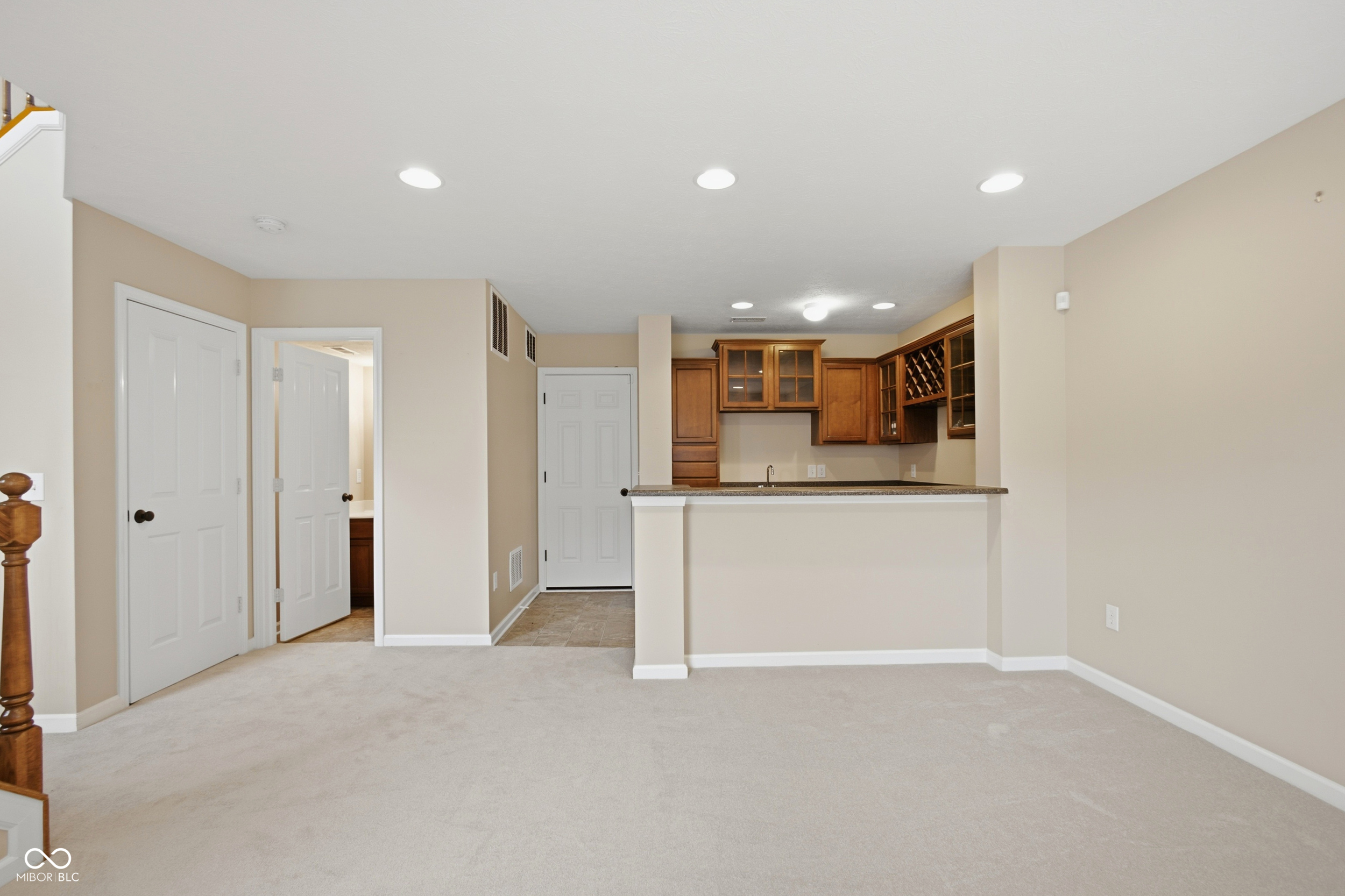 6338 Central Boulevard