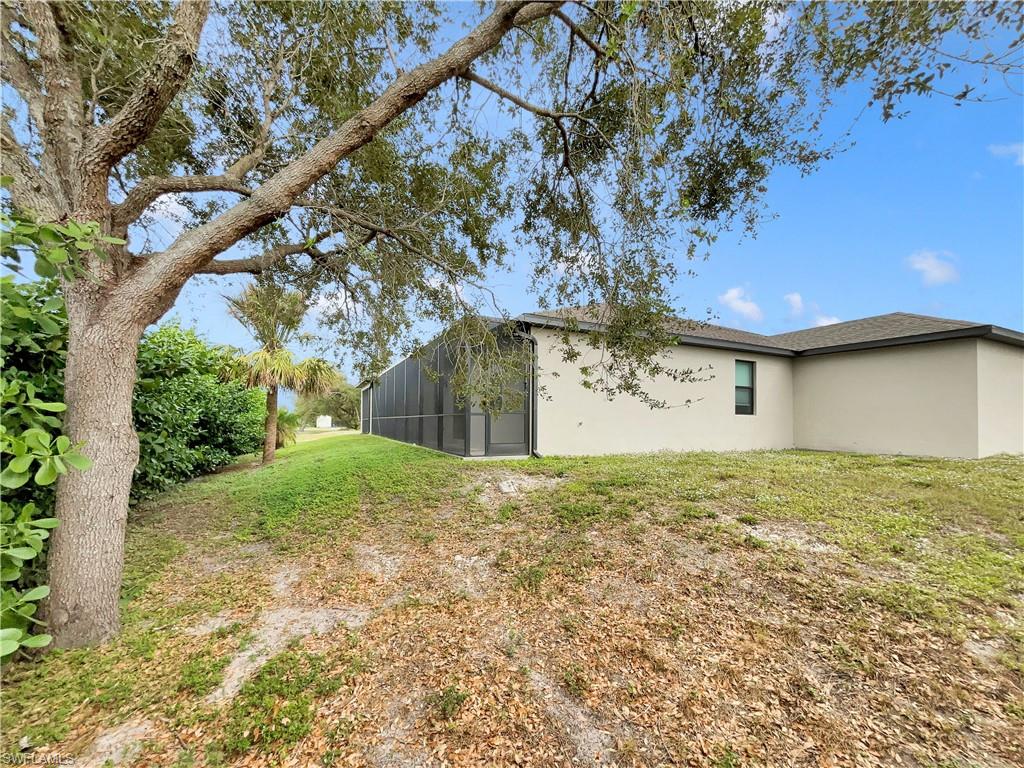 822 Lystra AVE
